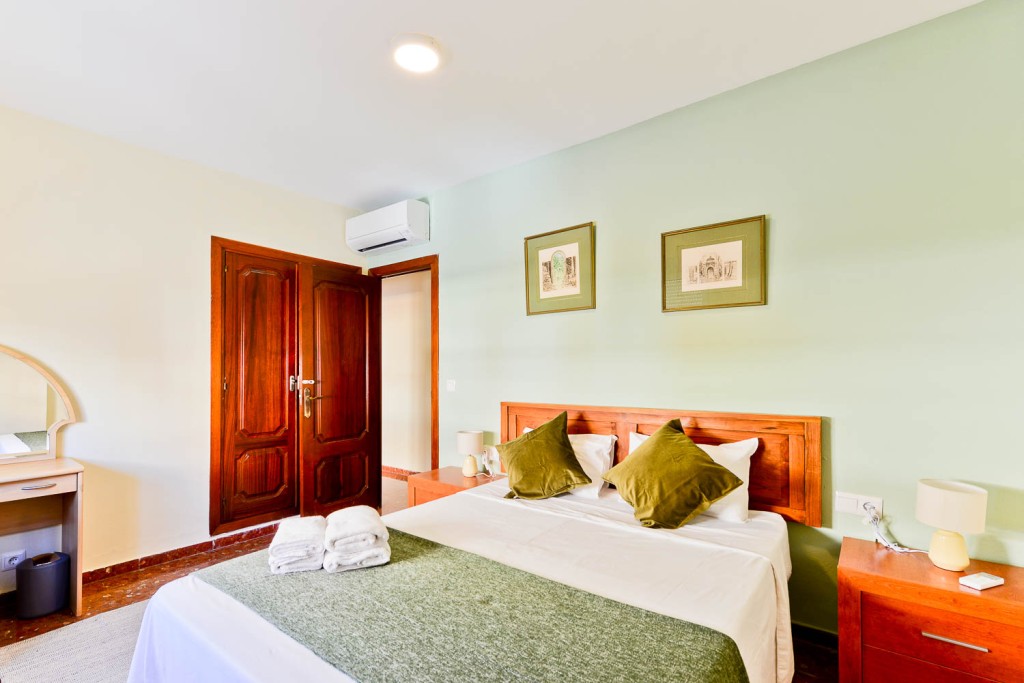 4 Bed, 3 Bath, ApartmentFor Sale, Nerja, Malaga