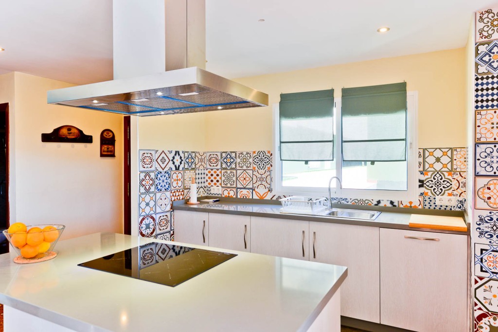 4 Bed, 3 Bath, ApartmentFor Sale, Nerja, Malaga