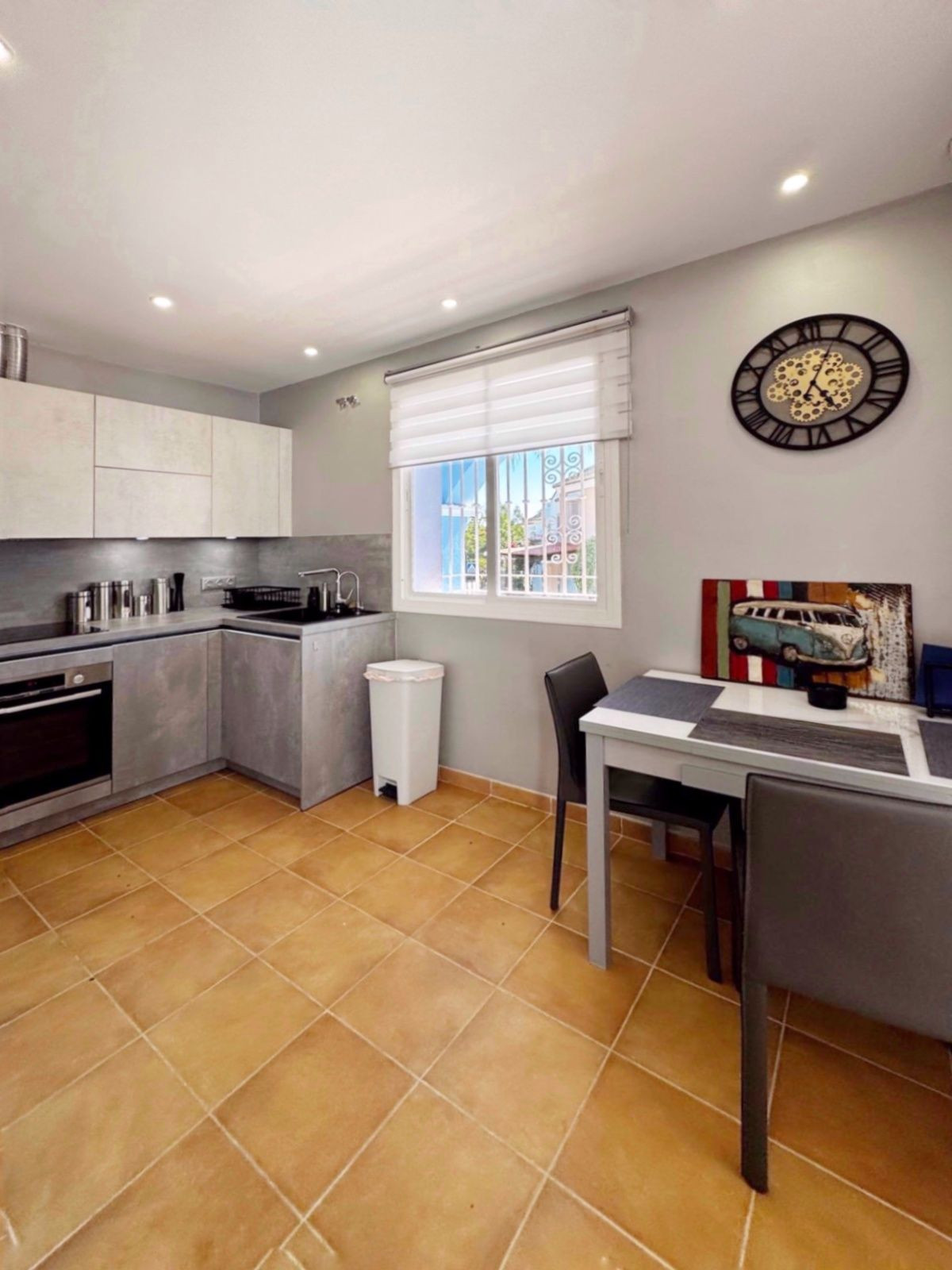 2 Bed, 2 Bath, HouseFor Sale, Aloha, Malaga