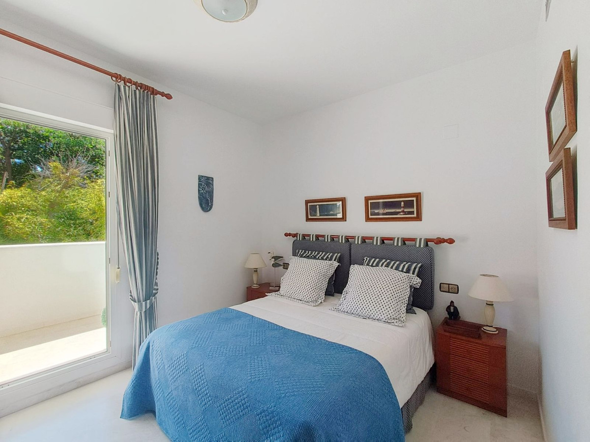 4 Bed, 2 Bath, ApartmentFor Sale, The Golden Mile, Malaga