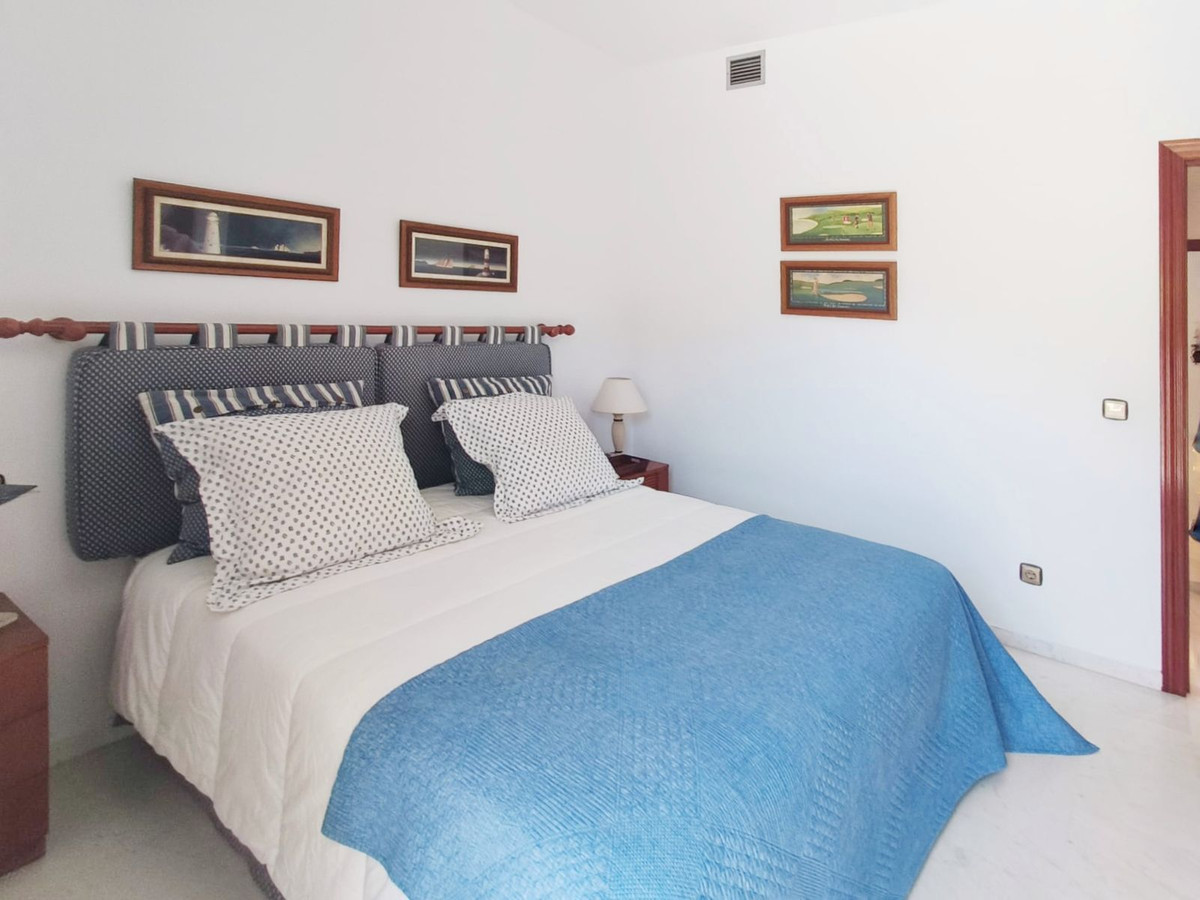 4 Bed, 2 Bath, ApartmentFor Sale, The Golden Mile, Malaga