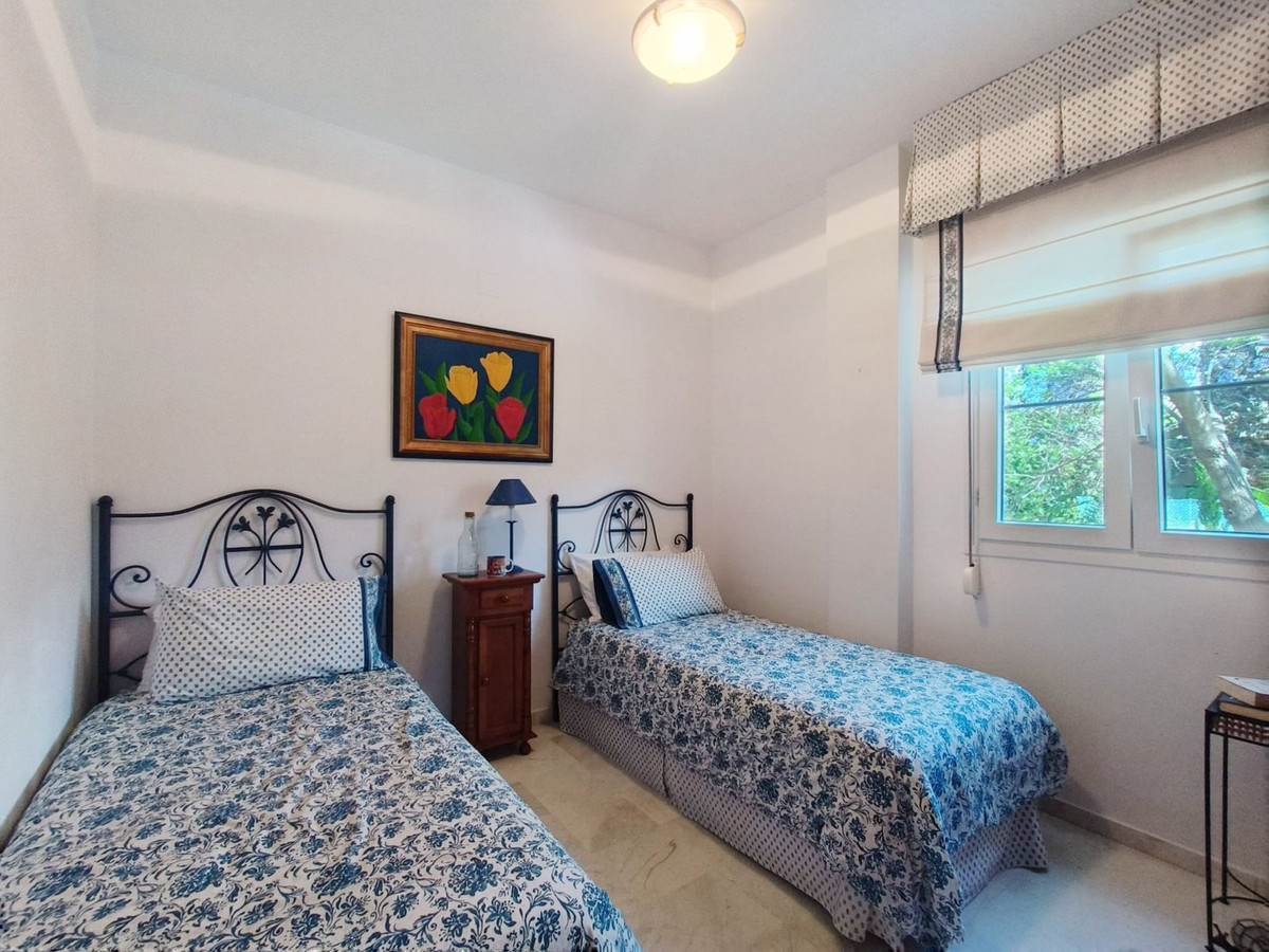 4 Bed, 2 Bath, ApartmentFor Sale, The Golden Mile, Malaga