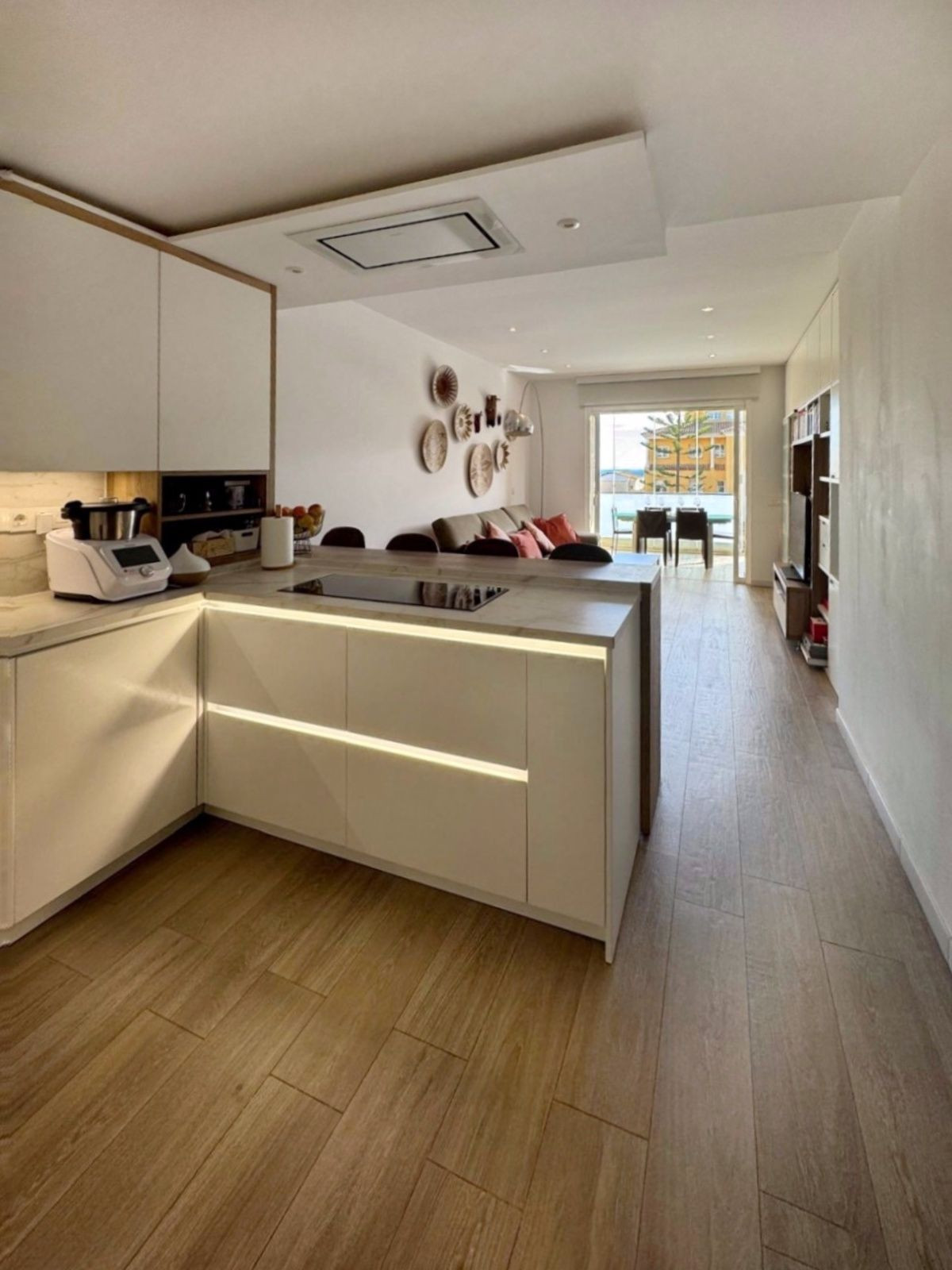 3 Bed, 2 Bath, ApartmentFor Sale, Cabopino, Malaga