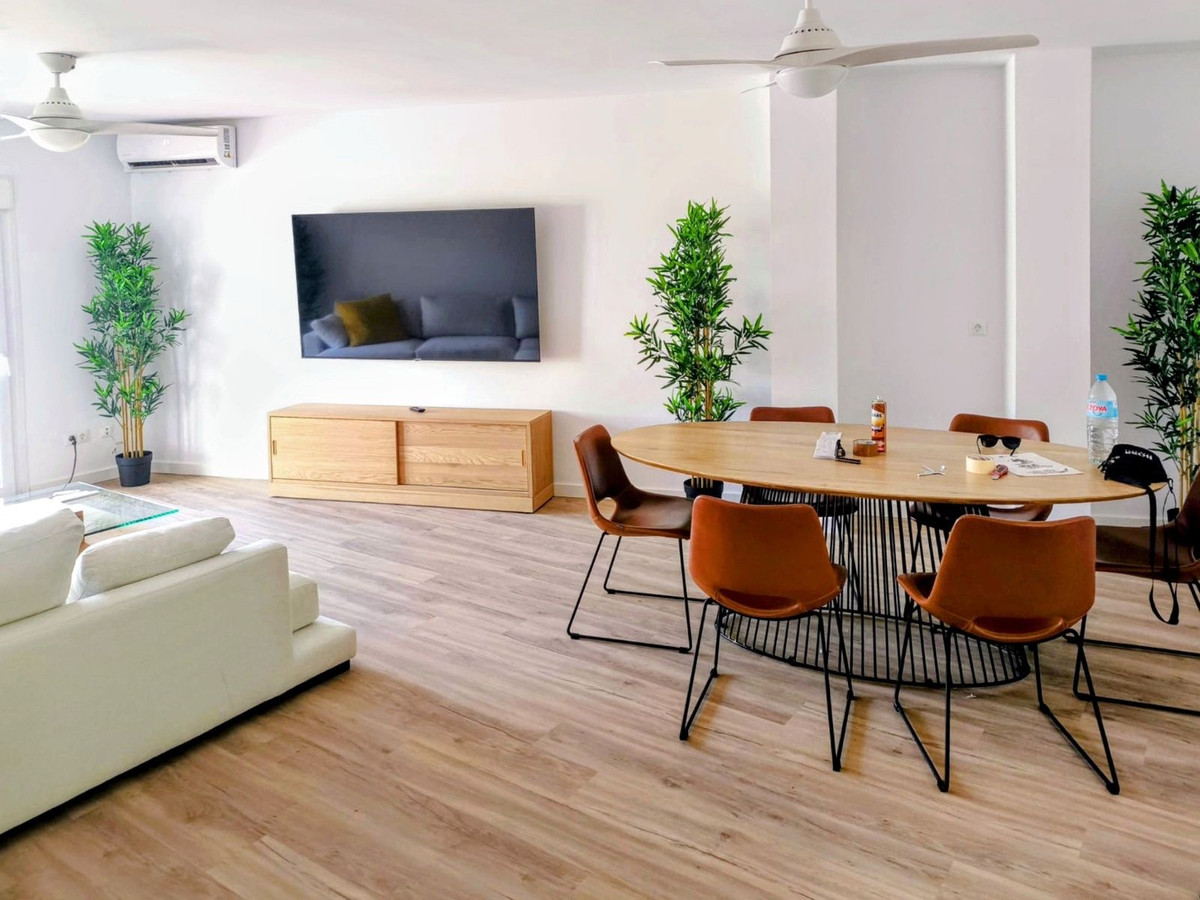 3 Bed, 2 Bath, ApartmentFor Sale, Calahonda, Malaga