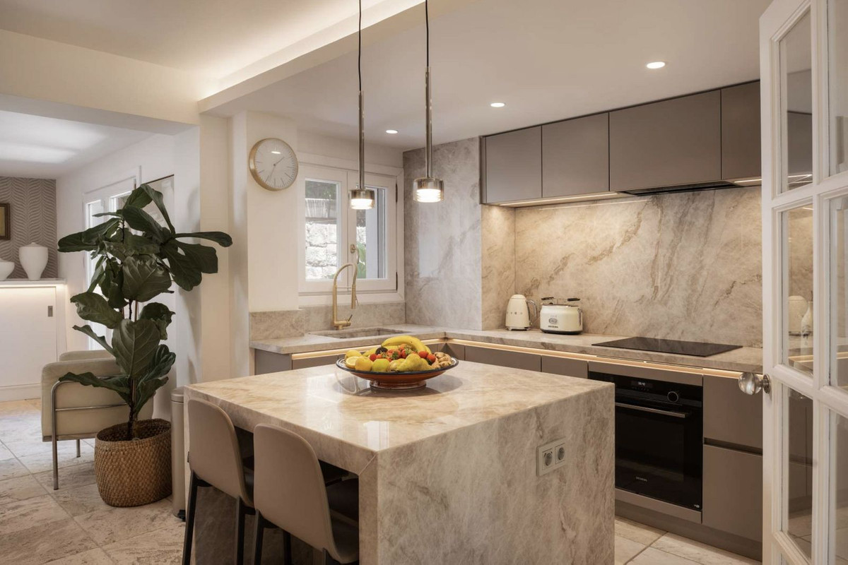 3 Bed, 2 Bath, HouseFor Sale, La Quinta, Malaga