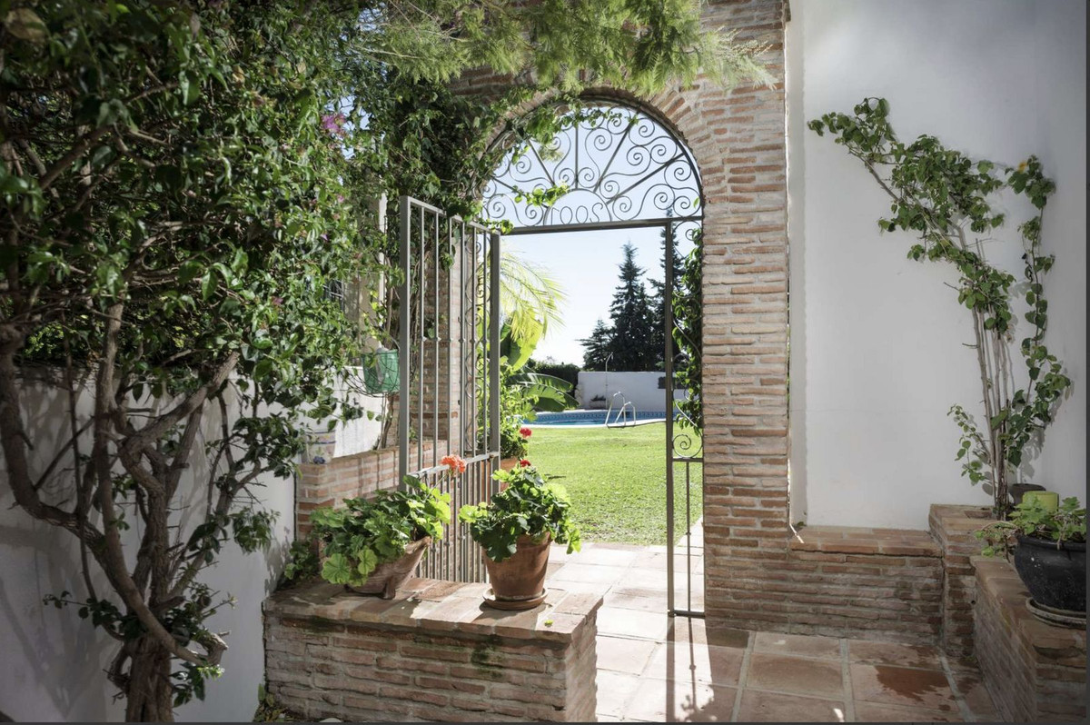 3 Bed, 2 Bath, HouseFor Sale, La Quinta, Malaga