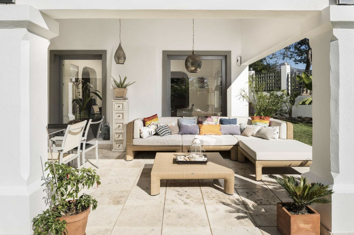 3 Bed, 2 Bath, HouseFor Sale, La Quinta, Malaga