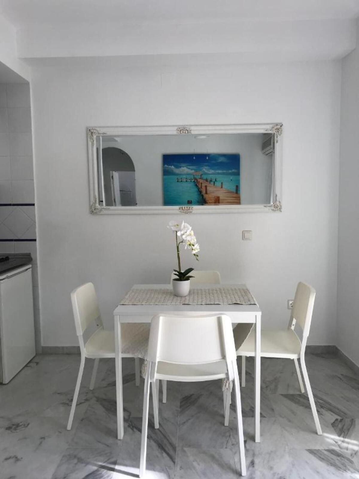 1 Bed, 1 Bath, ApartmentFor Sale, Fuengirola, Malaga