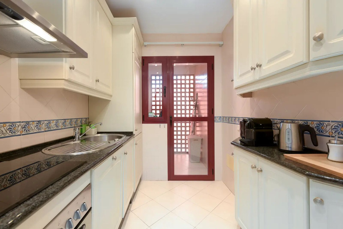 2 Bed, 2 Bath, ApartmentFor Sale, Elviria, Malaga