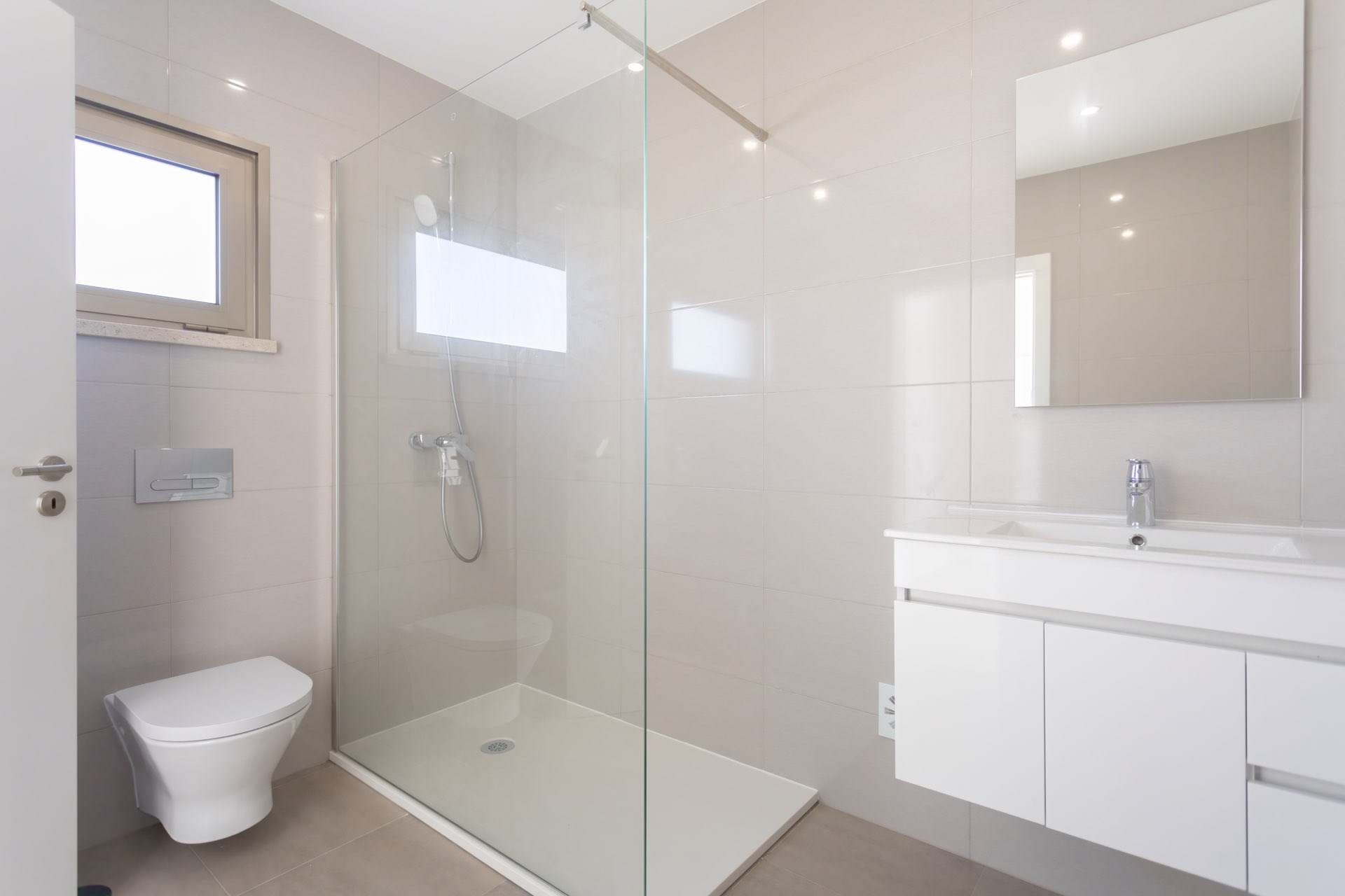 3 Bed, 2 Bath, HouseFor Sale, Caldas da Rainha, Leiria, 2500-568