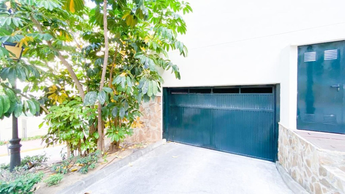 2 Bed, 2 Bath, ApartmentFor Sale, Calahonda, Malaga