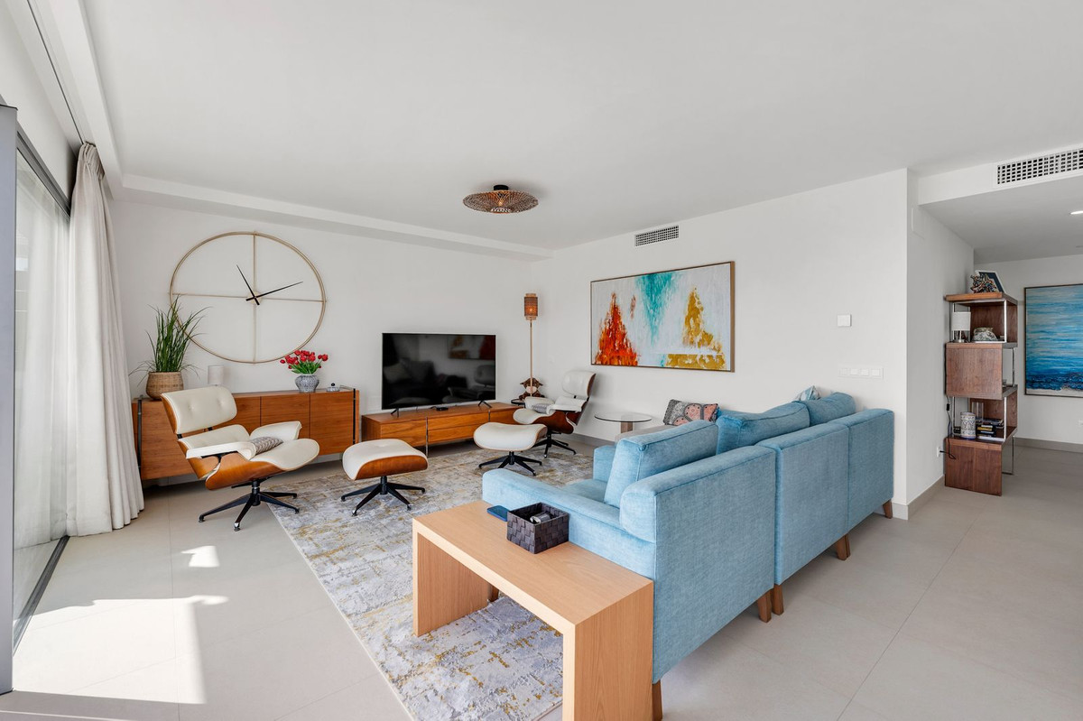 2 Bed, 2 Bath, ApartmentFor Sale, Calanova Golf, Malaga