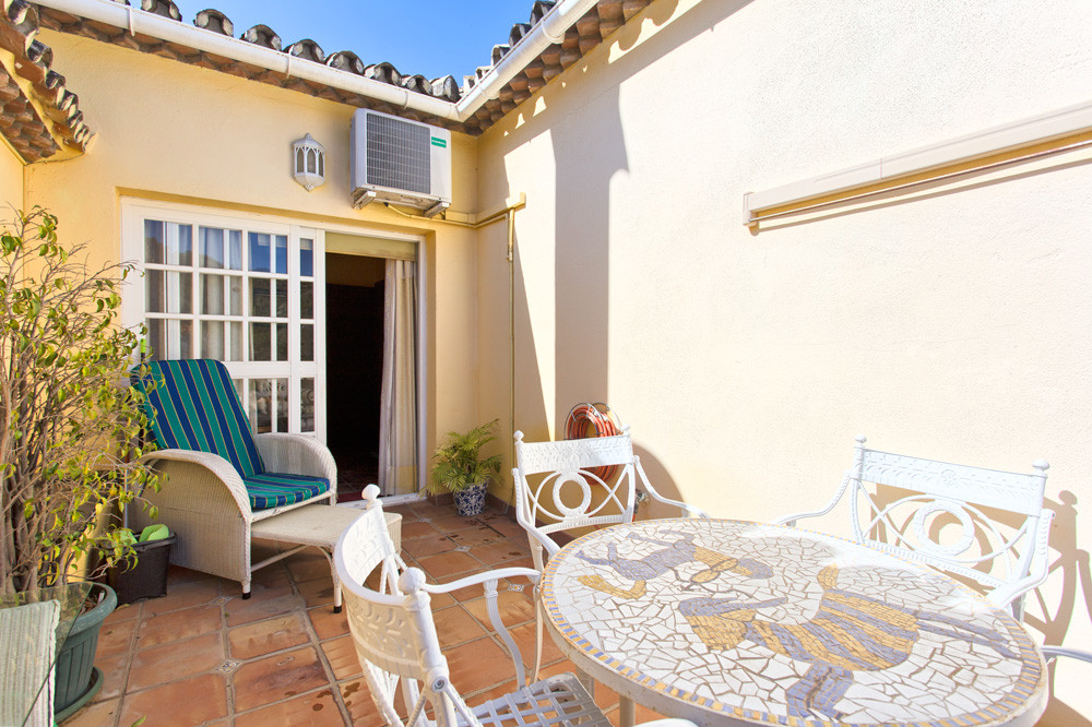 3 Bed, 2 Bath, HouseFor Sale, Benahavis, Malaga