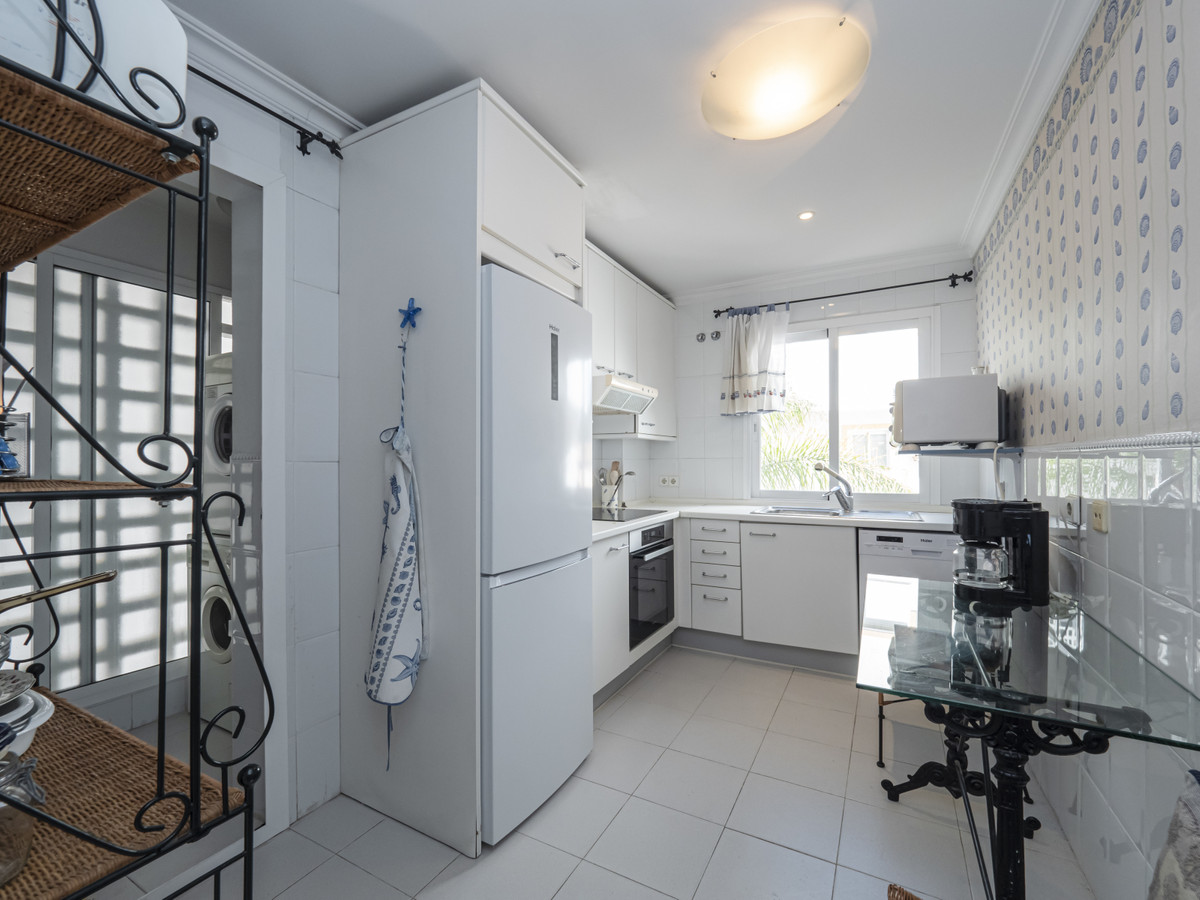 2 Bed, 2 Bath, ApartmentFor Sale, Puerto Banus, Malaga