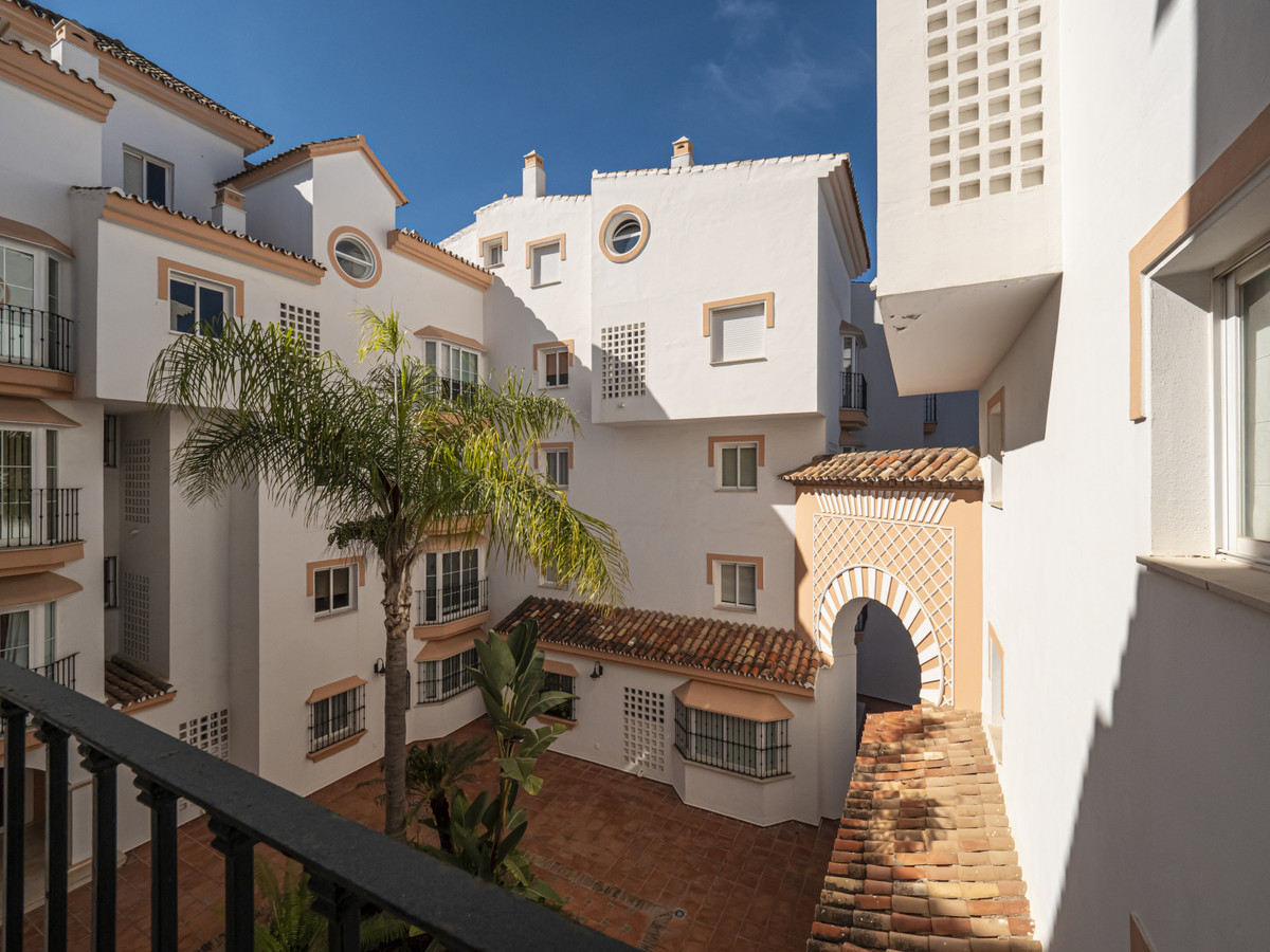 2 Bed, 2 Bath, ApartmentFor Sale, Puerto Banus, Malaga