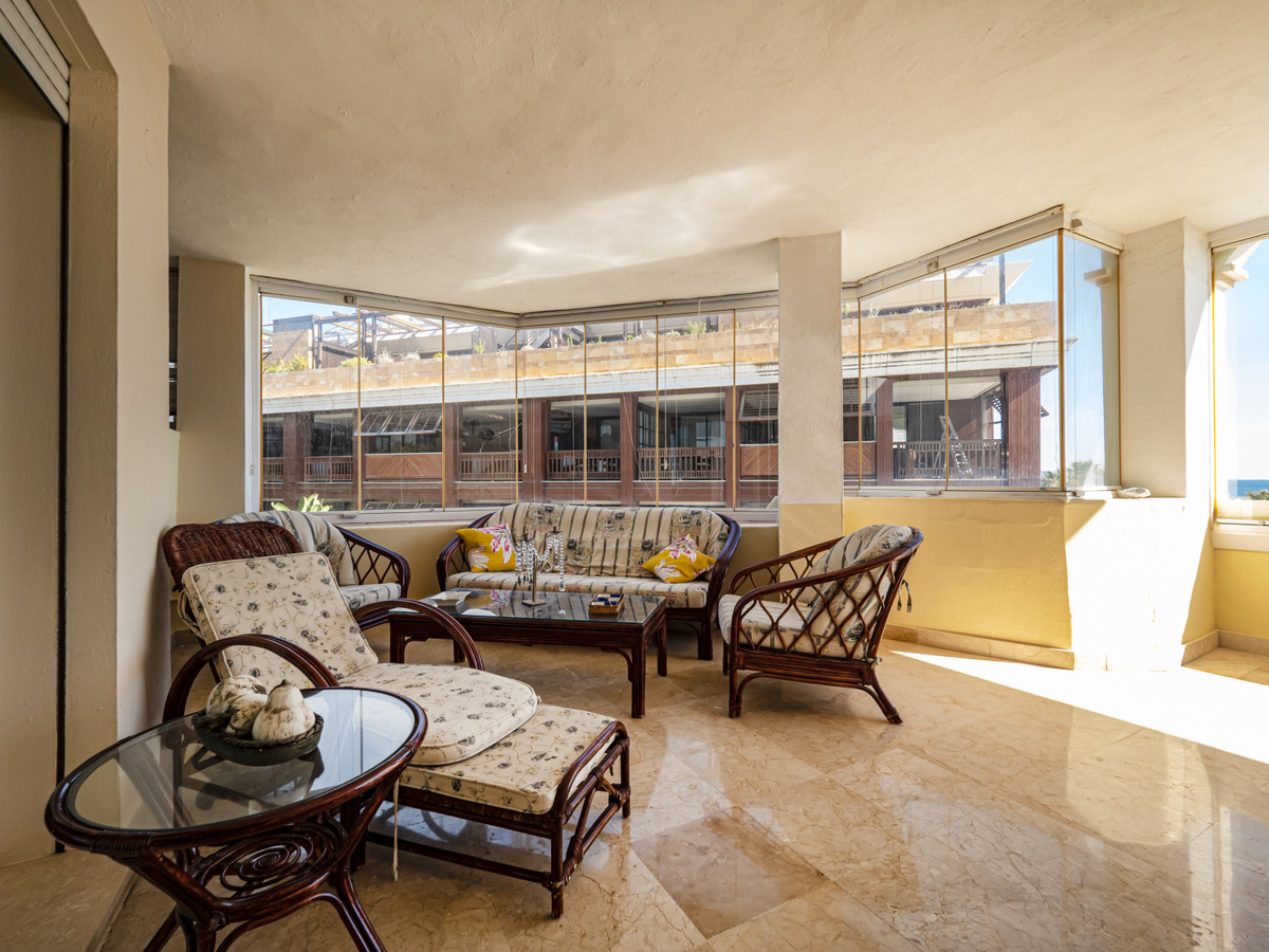 2 Bed, 2 Bath, ApartmentFor Sale, Puerto Banus, Malaga