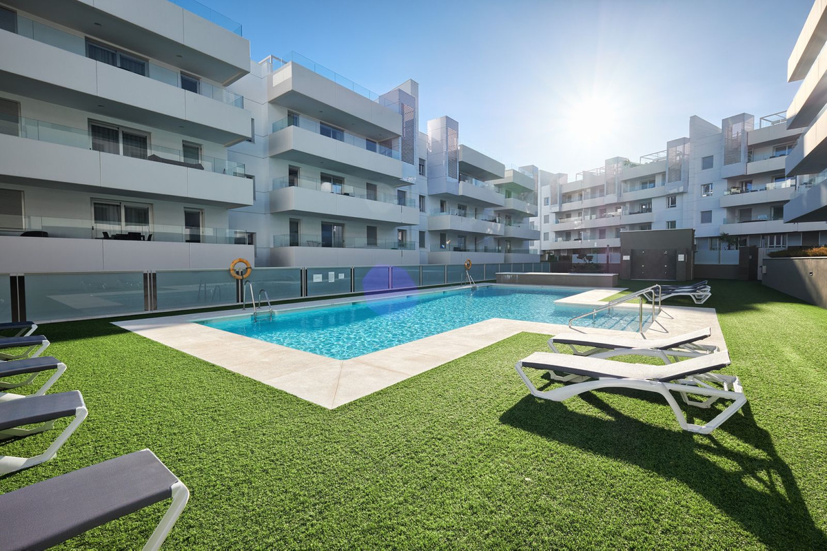 3 Bed, 2 Bath, ApartmentFor Sale, San Pedro de Alcantara, Malaga