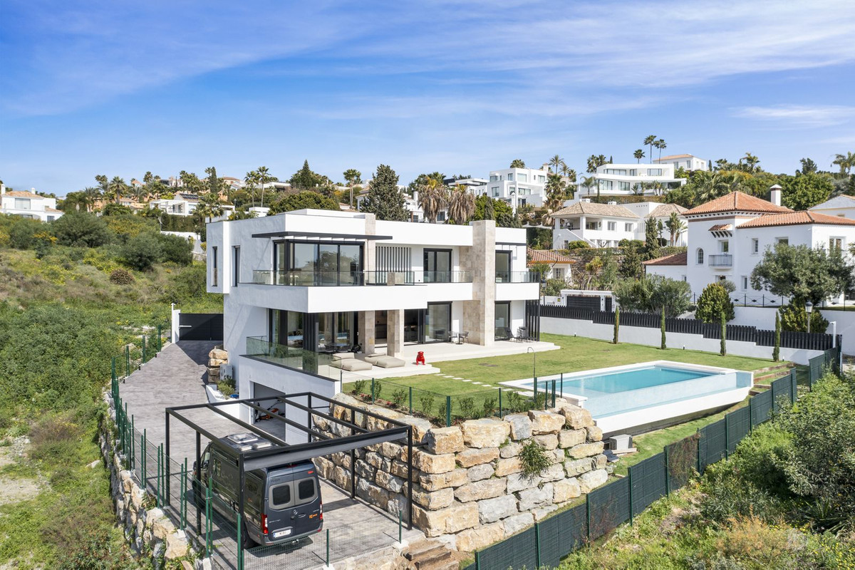 4 Bed, 4 Bath, HouseFor Sale, Benahavis, Malaga