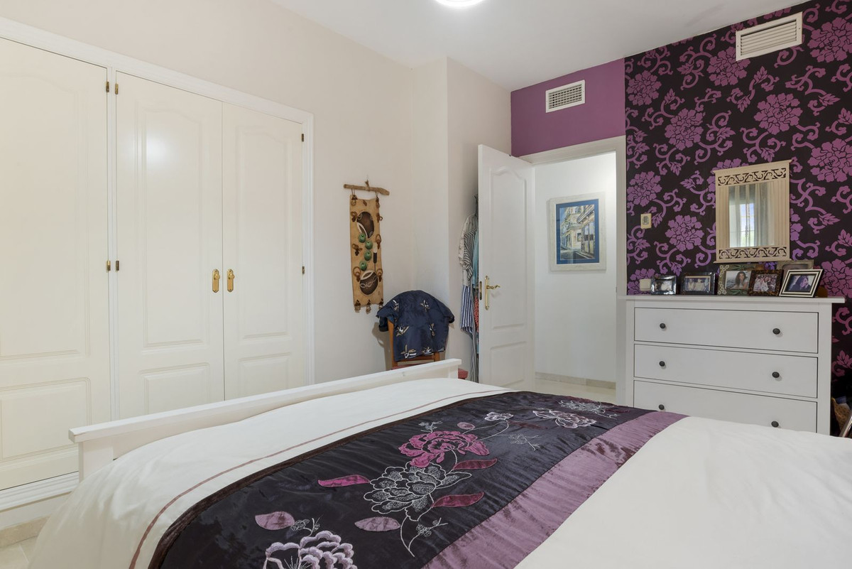 2 Bed, 2 Bath, ApartmentFor Sale, Guadalmina Alta, Malaga