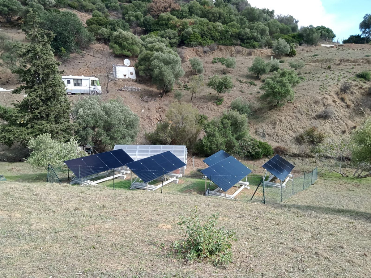 4 Bed, 2 Bath, HouseFor Sale, Casares, Malaga