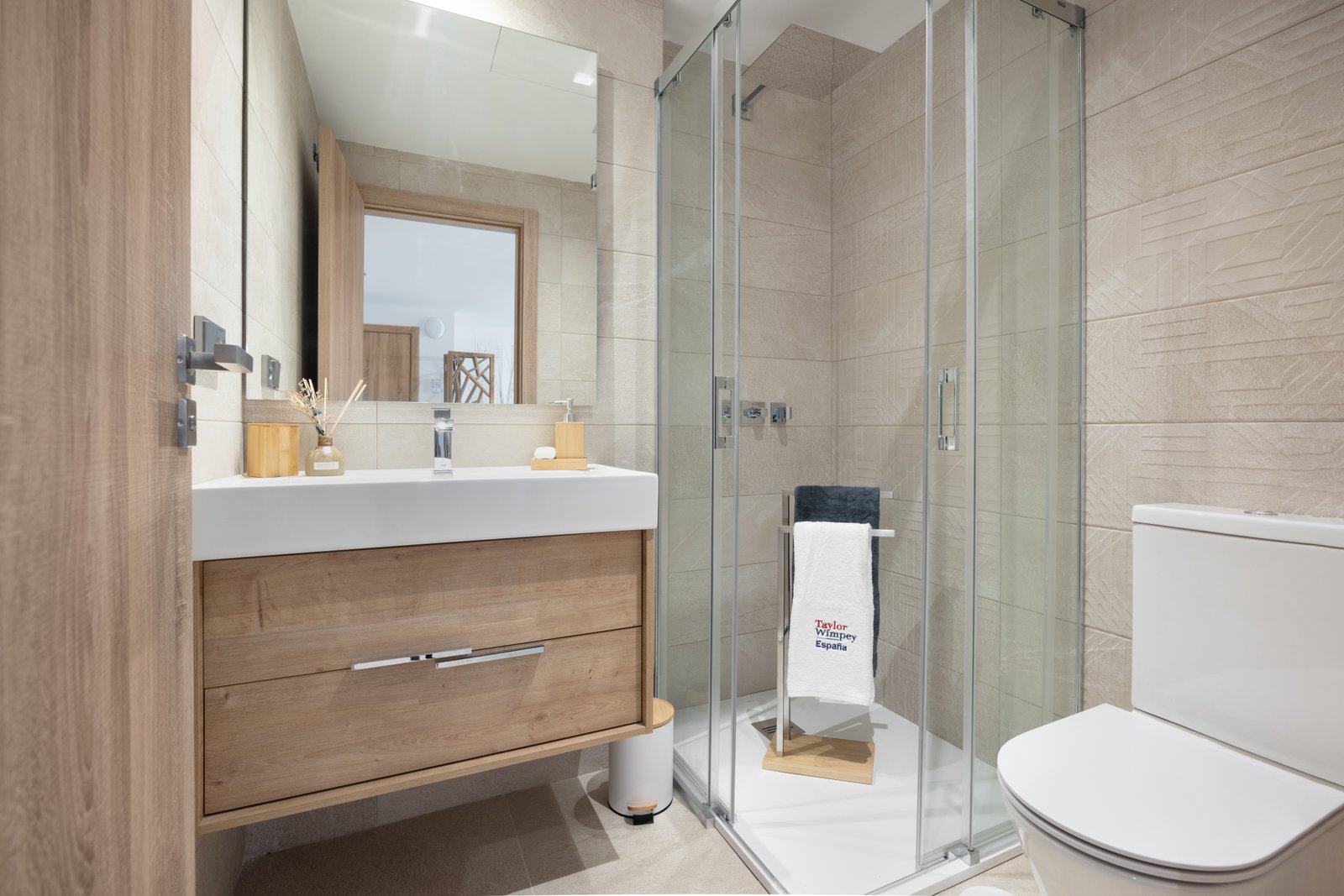 3 Bed, 2 Bath, ApartmentFor Sale, Casares, Malaga