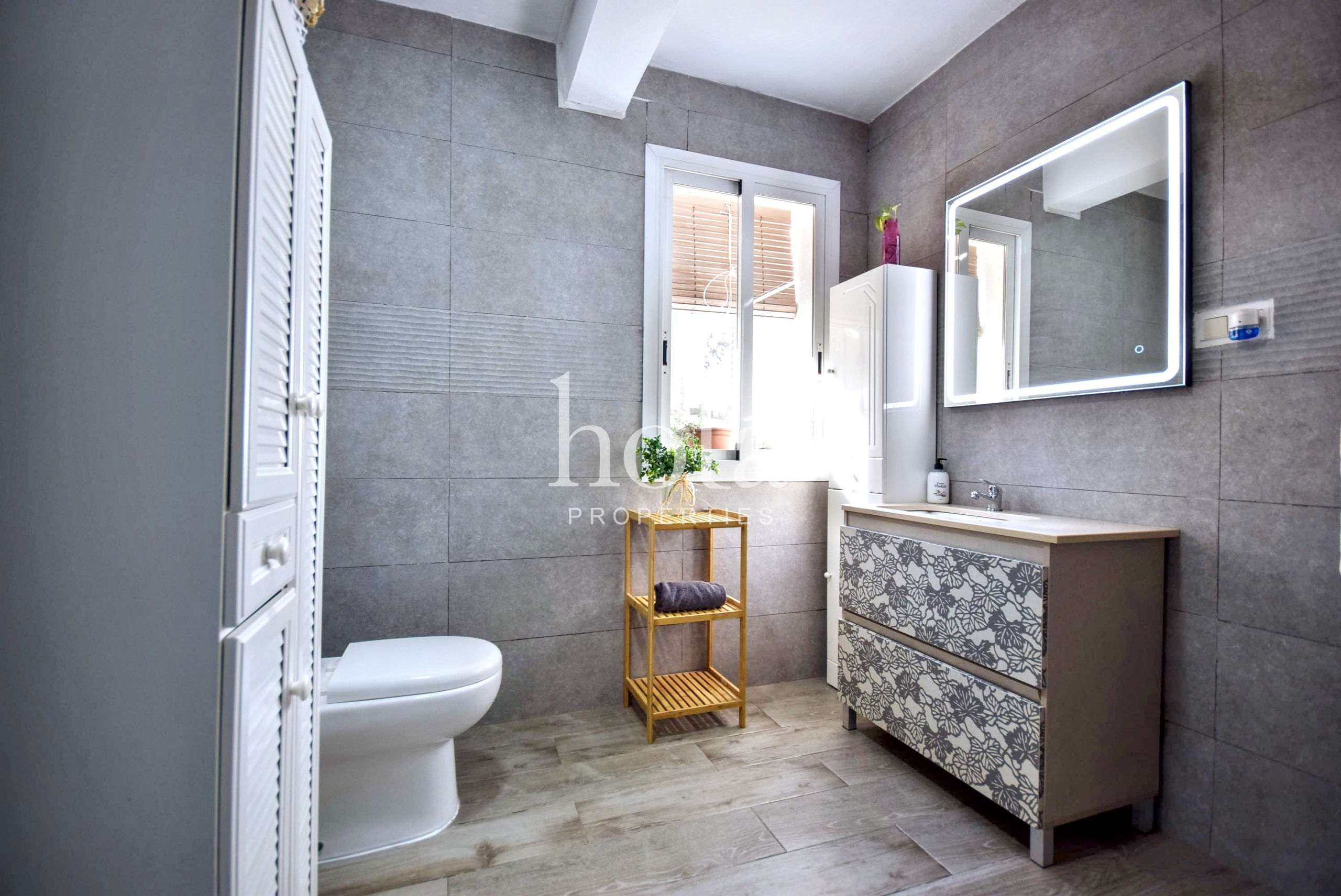 Commercial Property, For Sale