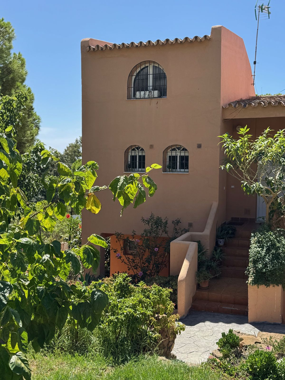 2 Bed, 1 Bath, ApartmentFor Sale, Estepona, Malaga