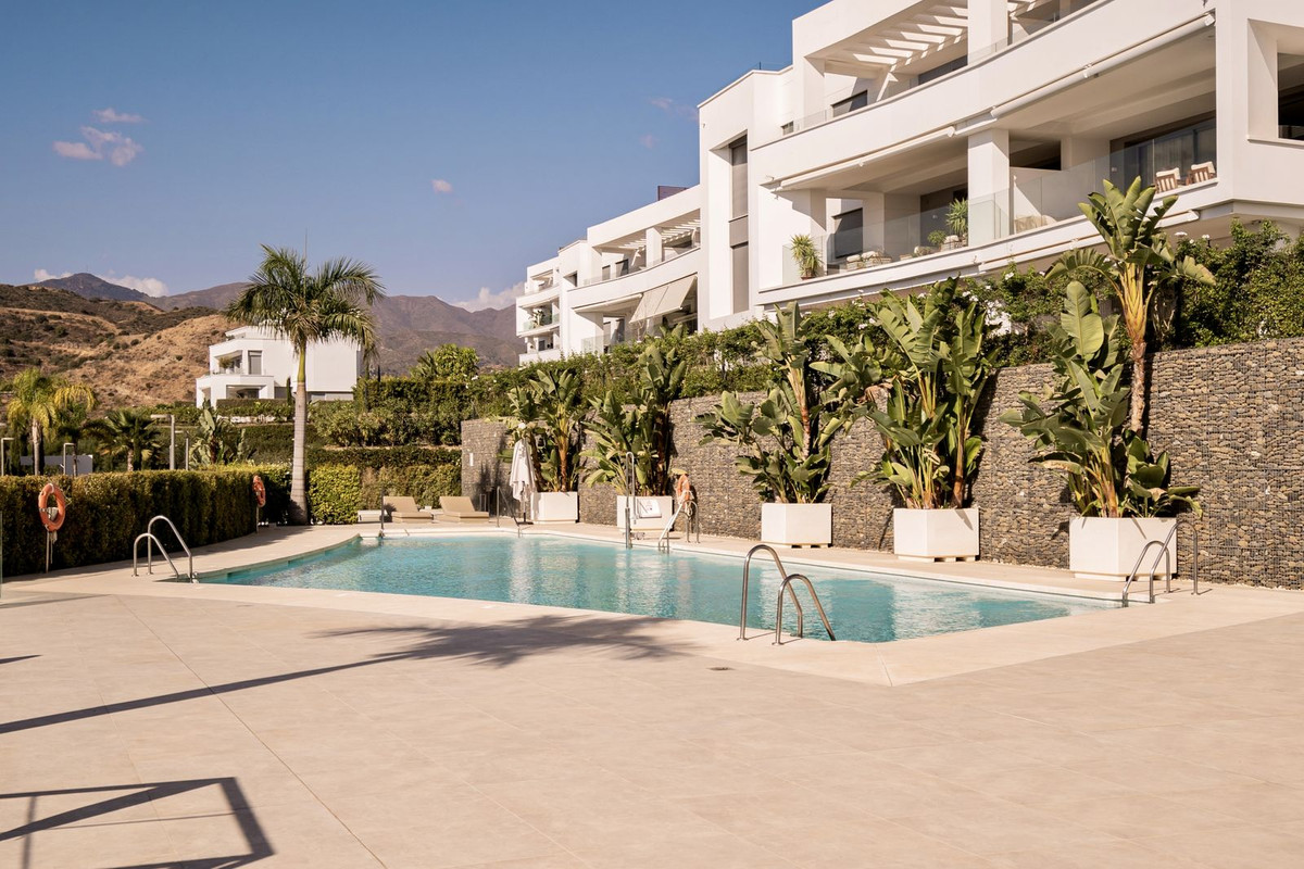 4 Bed, 3 Bath, ApartmentFor Sale, Marbella, Malaga