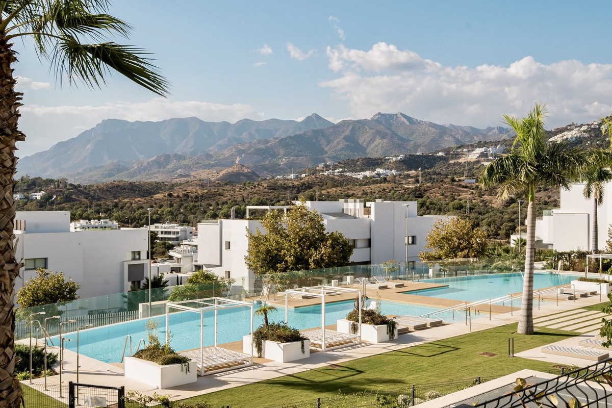 4 Bed, 3 Bath, ApartmentFor Sale, Marbella, Malaga