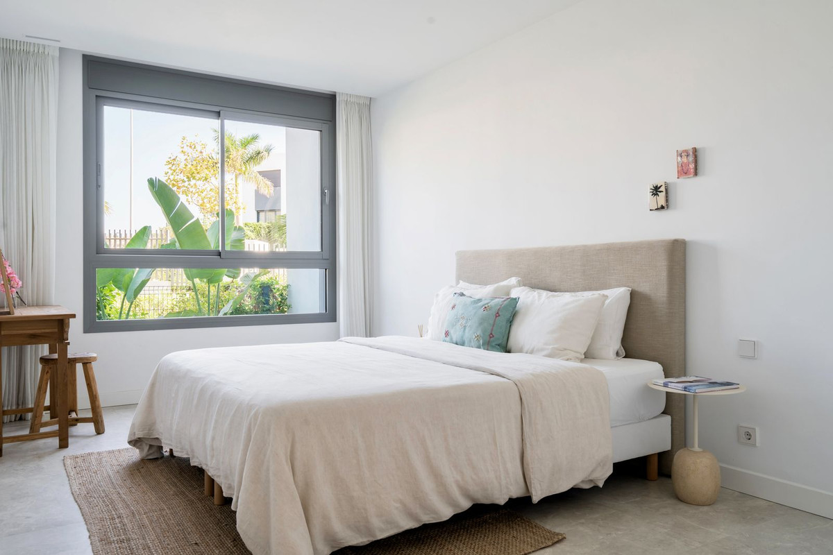 4 Bed, 3 Bath, ApartmentFor Sale, Marbella, Malaga