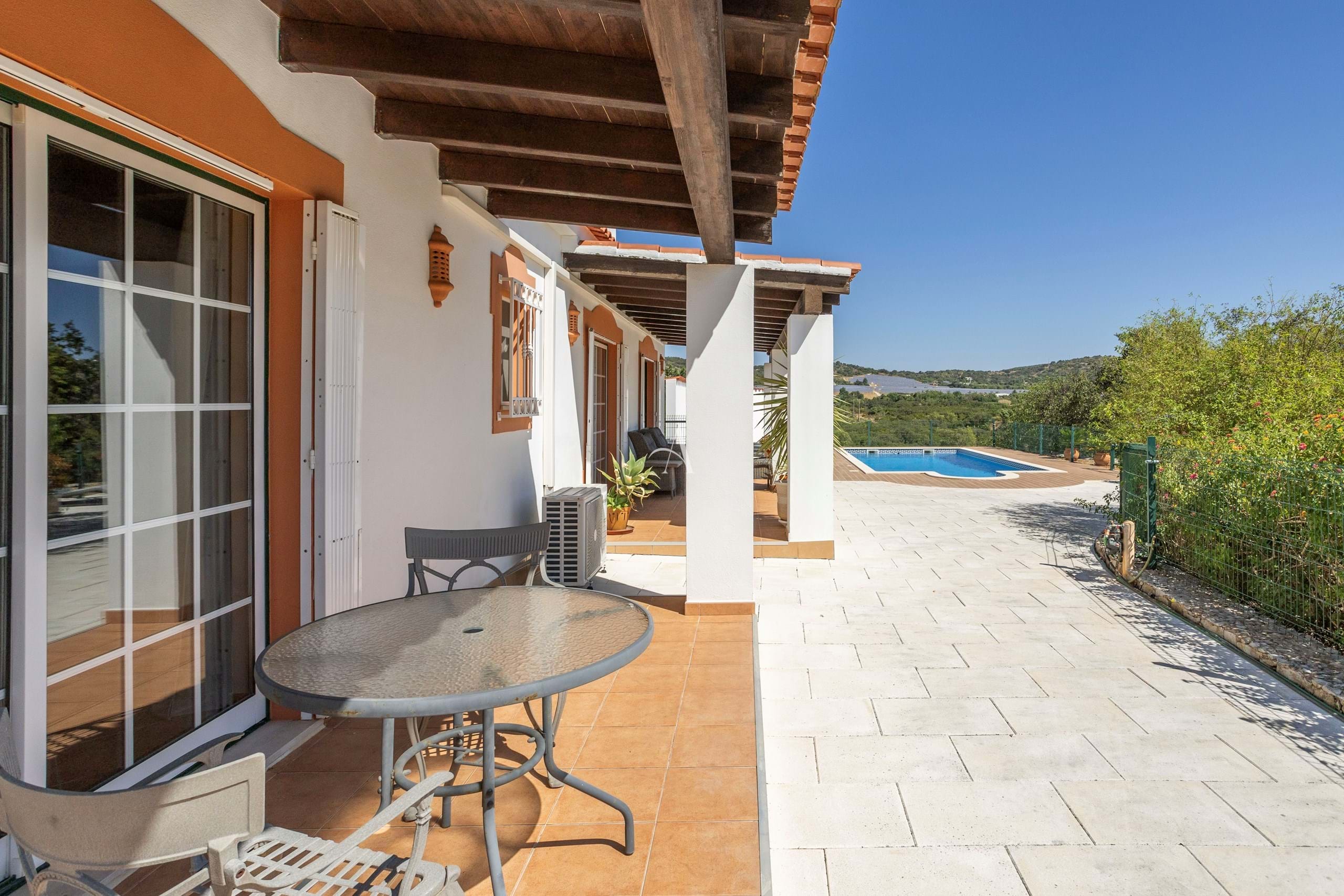 3 Bed, 4 Bath, HouseFor Sale, Santa Barbara de Nexe, Faro, Faro