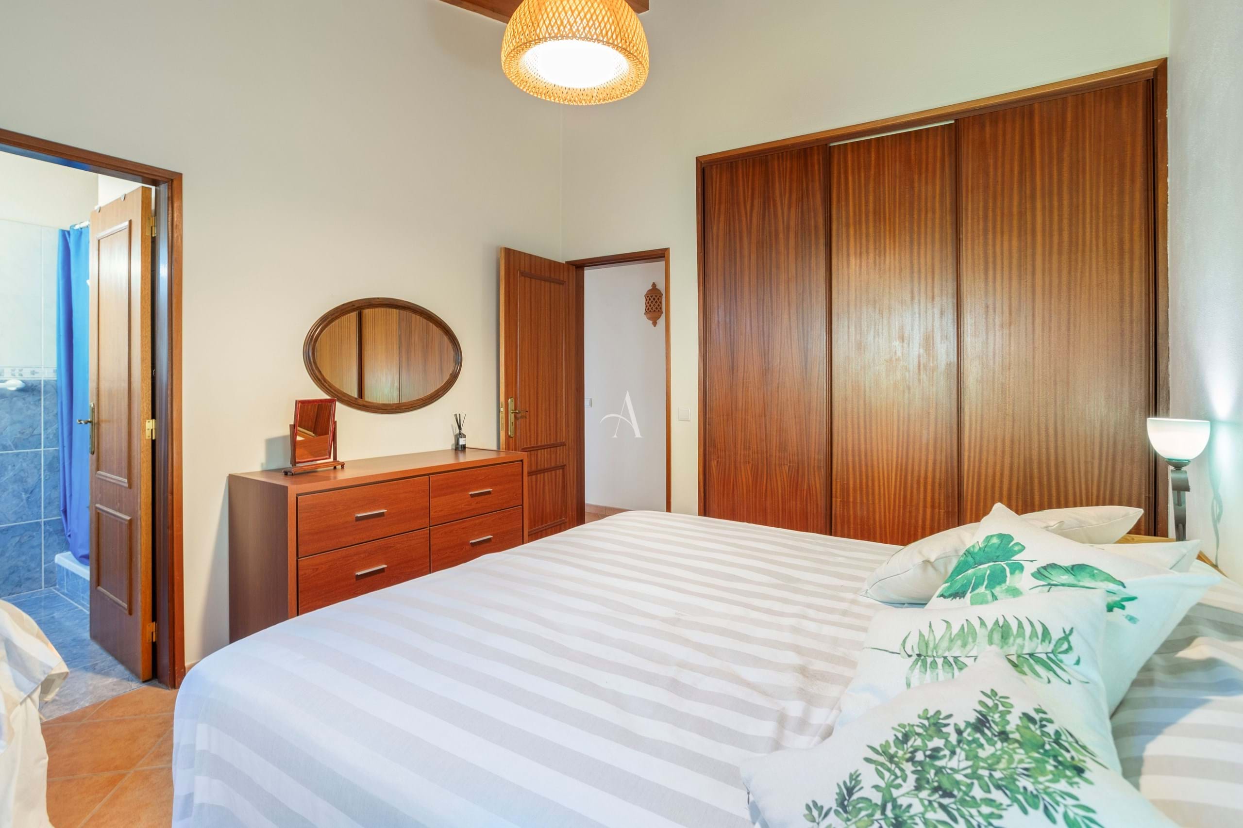 3 Bed, 4 Bath, HouseFor Sale, Santa Barbara de Nexe, Faro, Faro