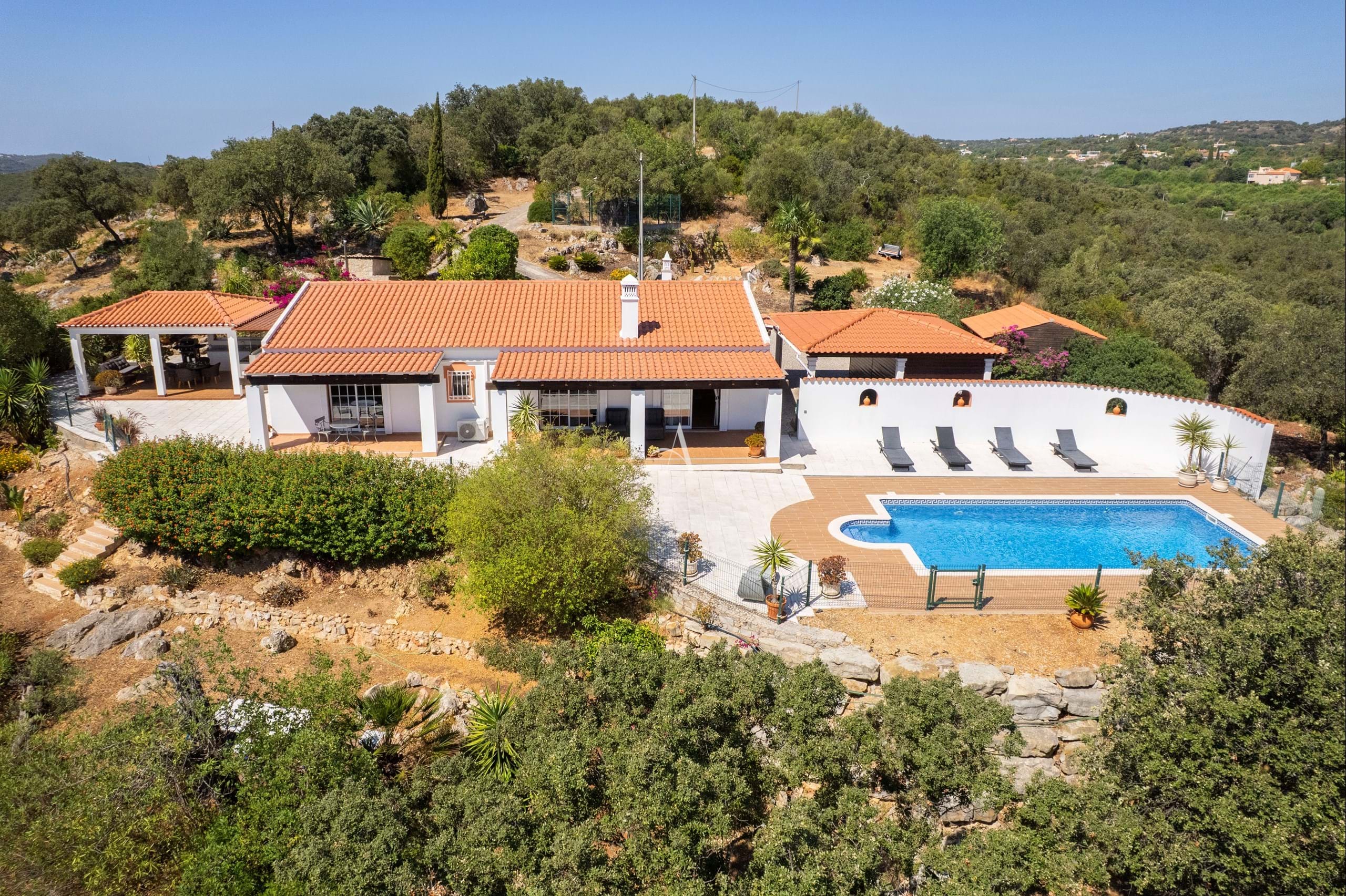 3 Bed, 4 Bath, HouseFor Sale, Santa Barbara de Nexe, Faro, Faro