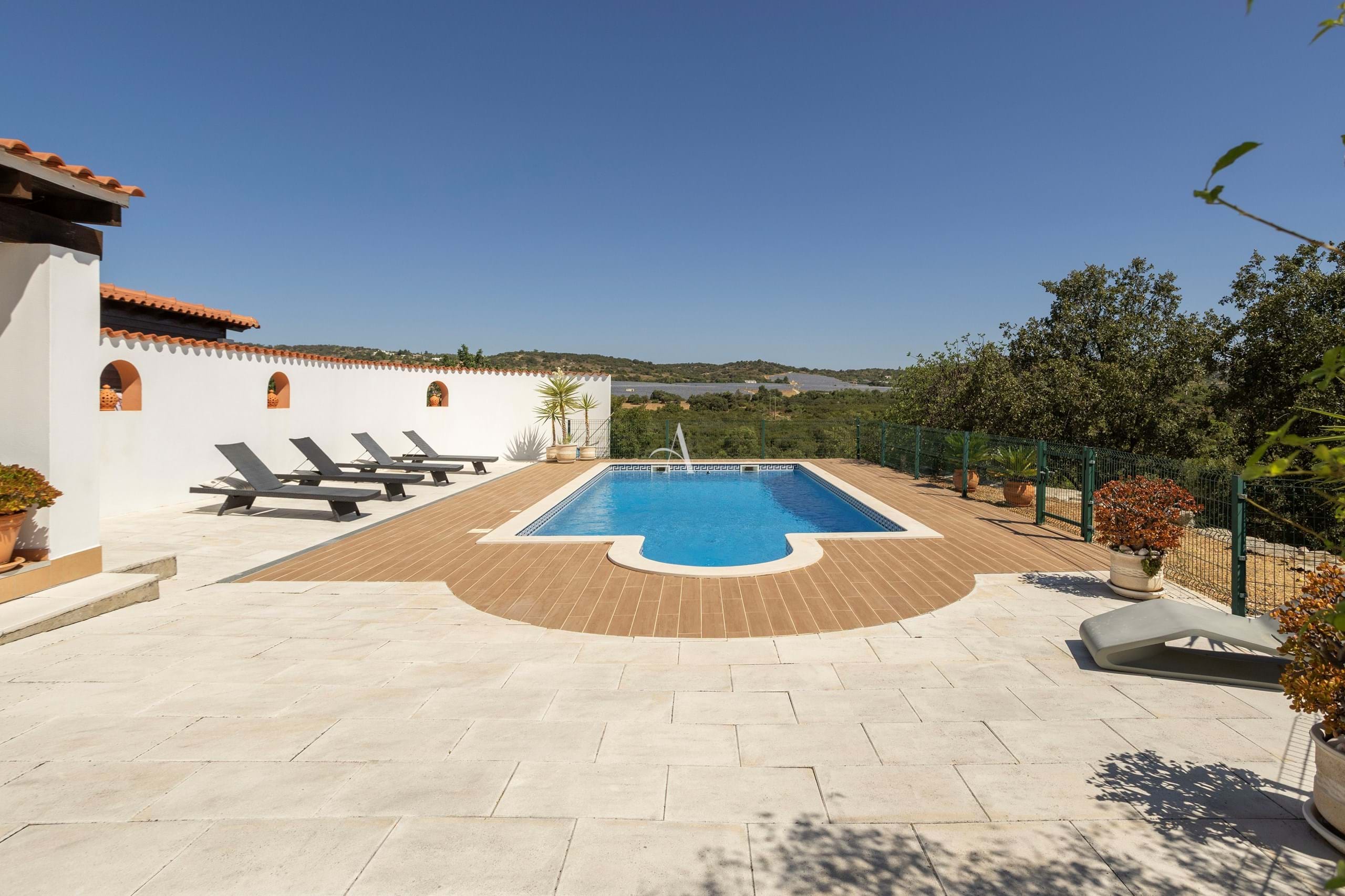 3 Bed, 4 Bath, HouseFor Sale, Santa Barbara de Nexe, Faro, Faro