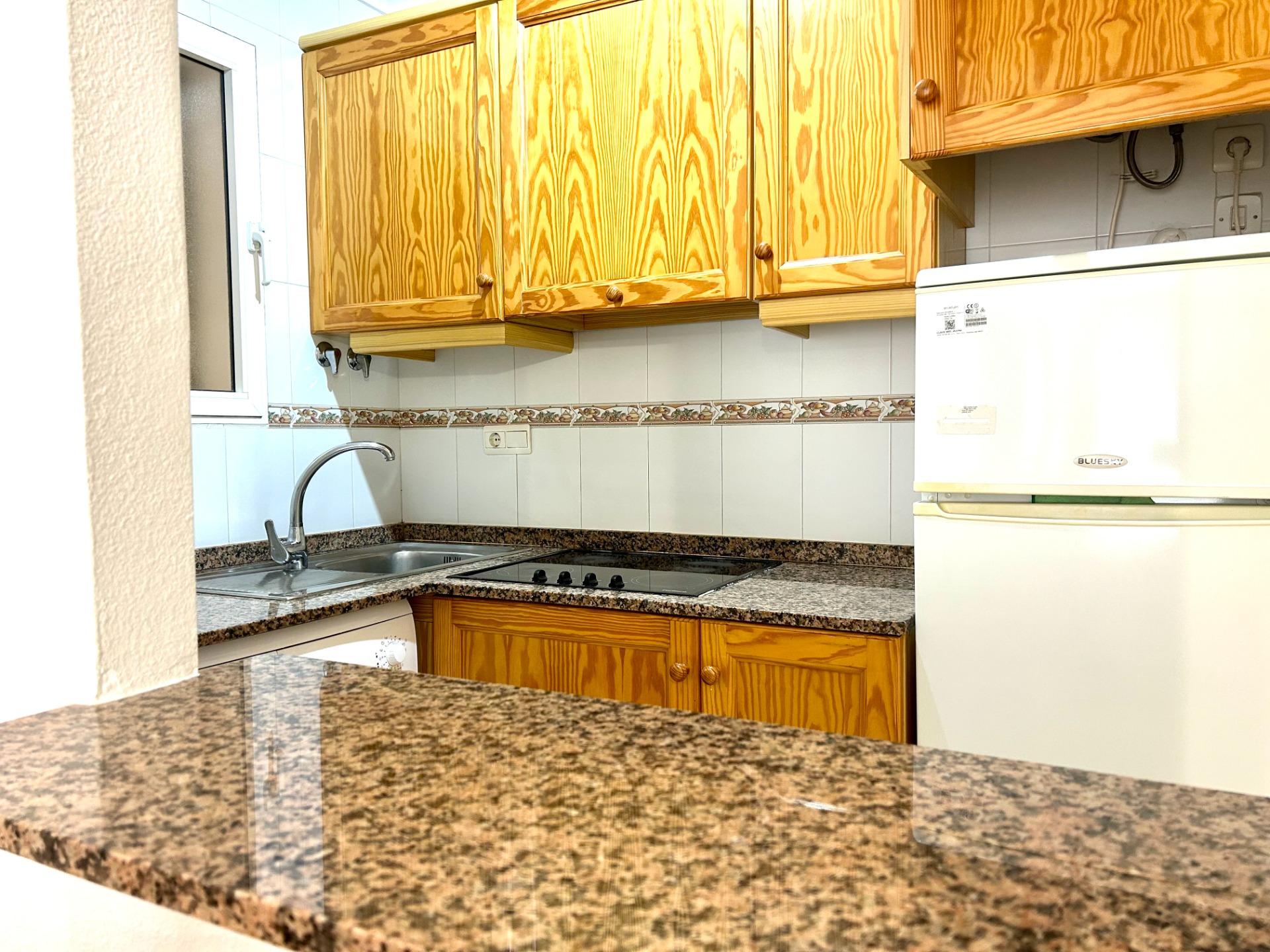 2 Bed, 1 Bath, ApartmentFor Sale, Torrevieja, Alicante