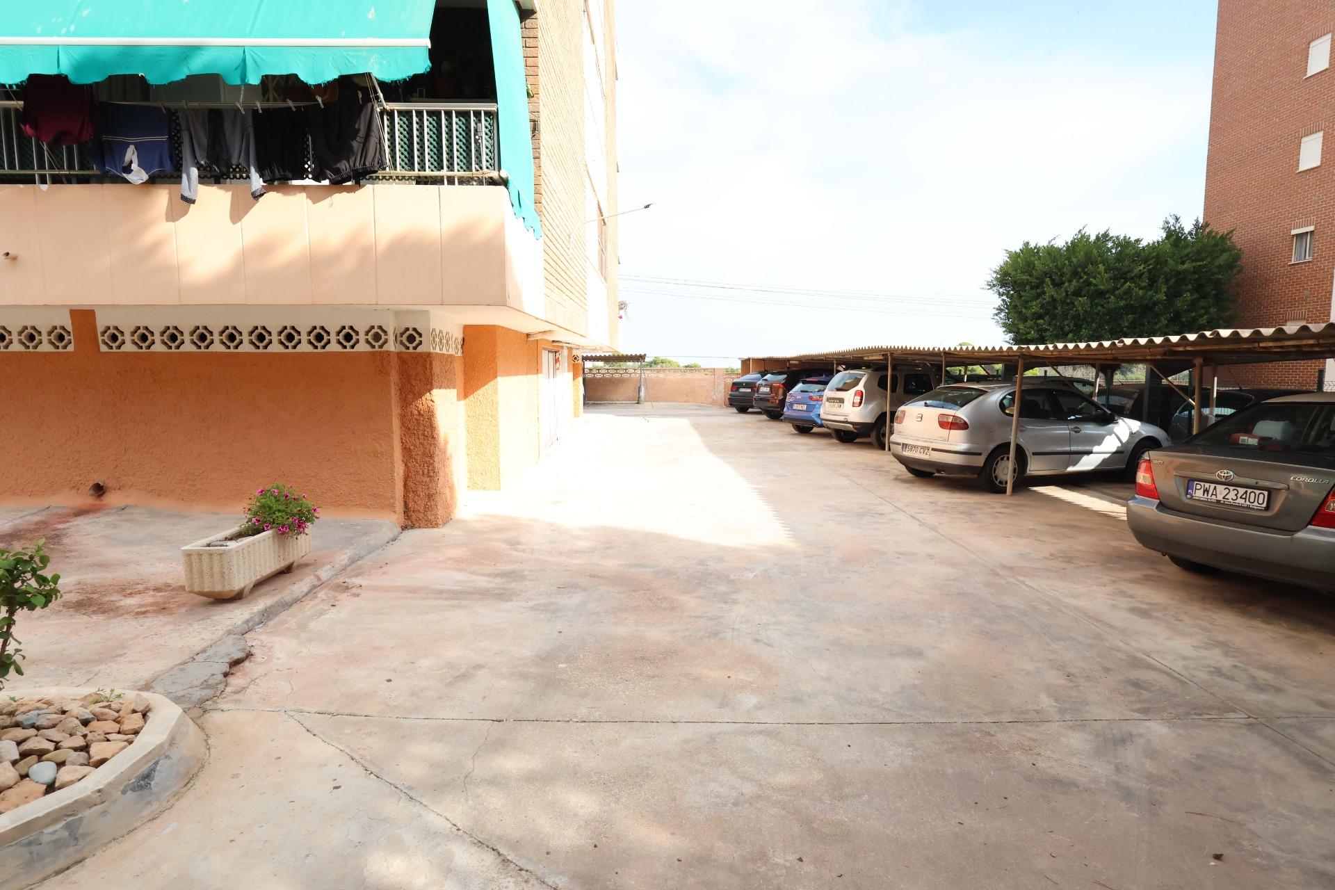 2 Bed, 1 Bath, ApartmentFor Sale, Torrevieja, Alicante