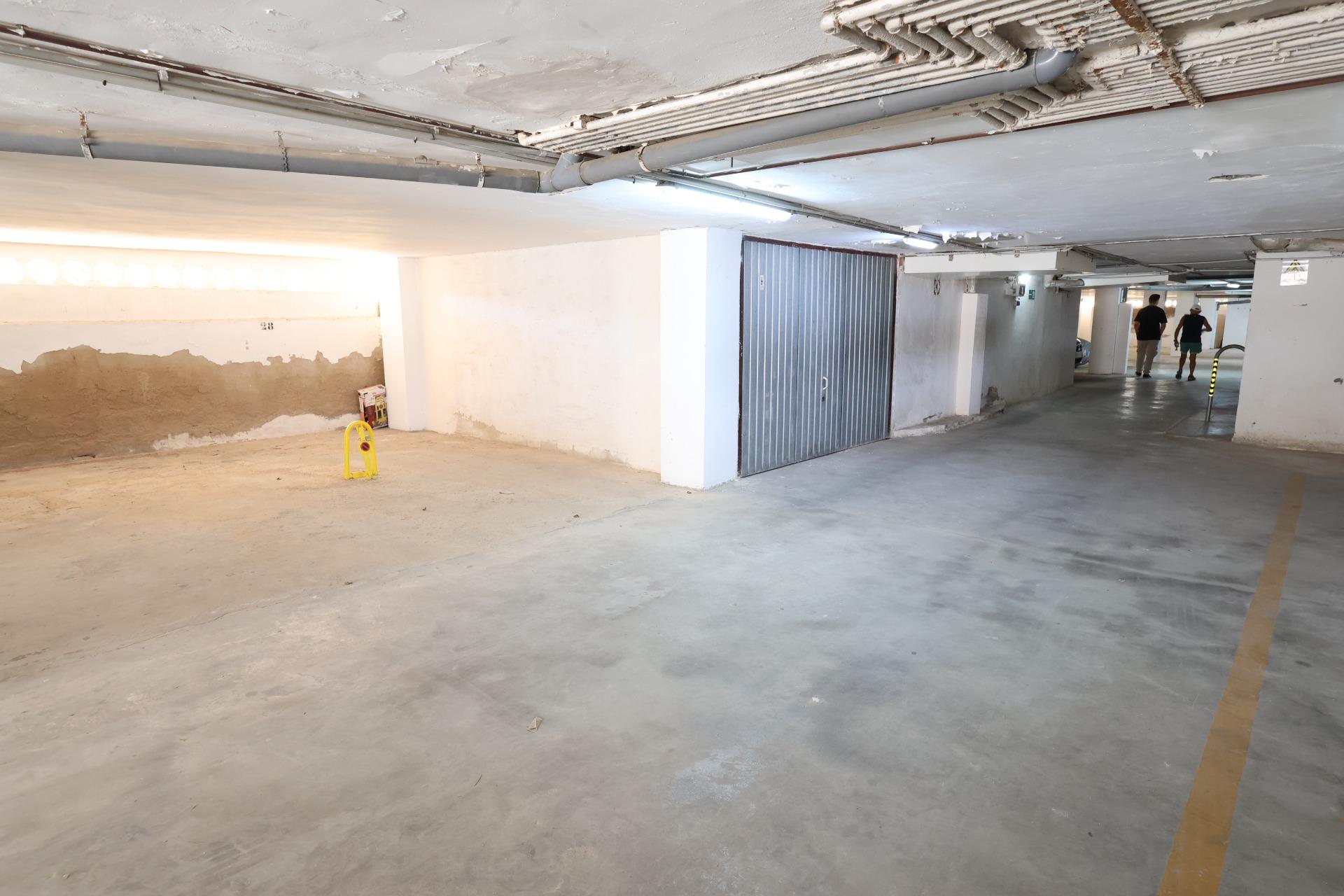 2 Bed, 1 Bath, ApartmentFor Sale, Torrevieja, Alicante