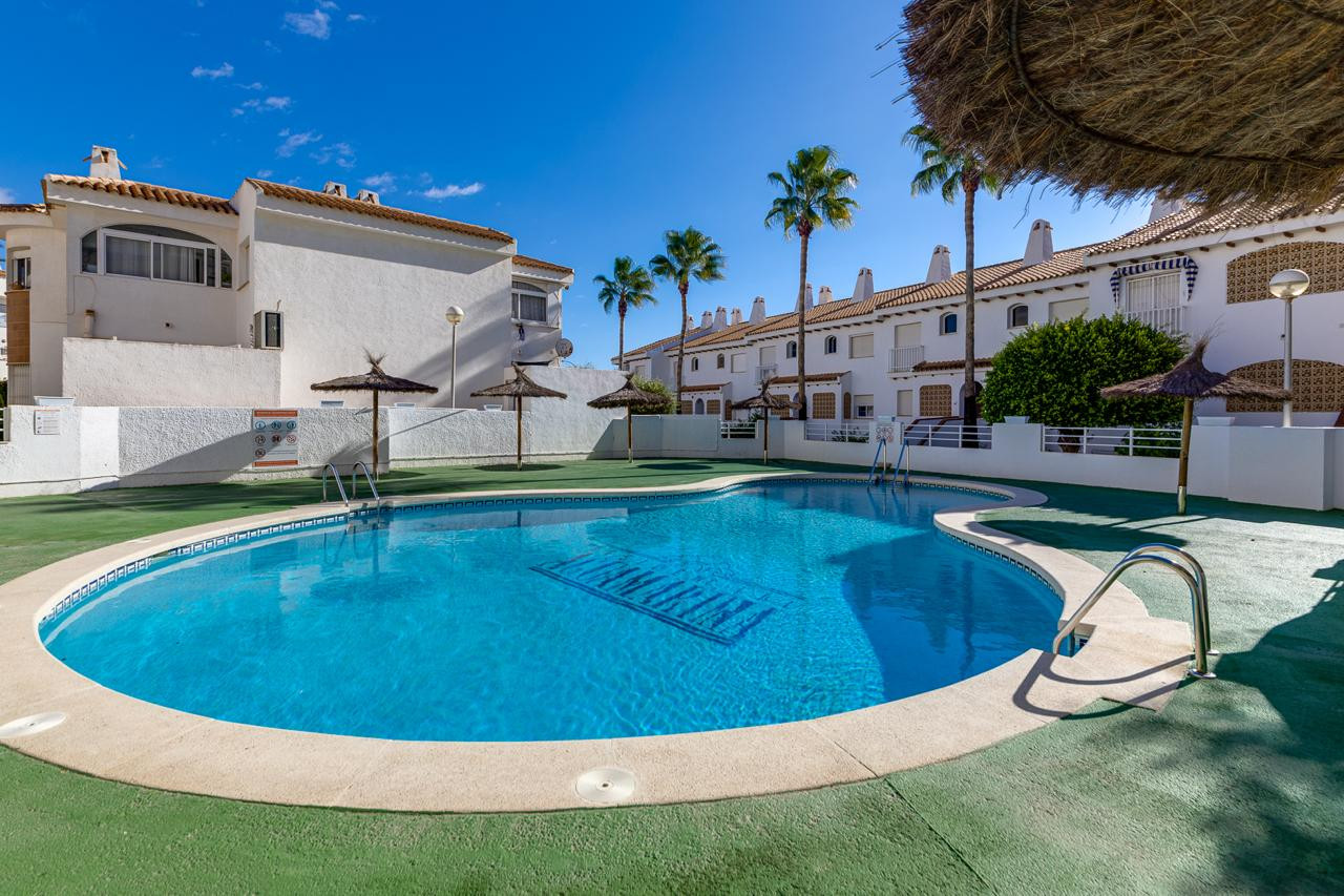 2 Bed, 1 Bath, ApartmentFor Sale, Orihuela Costa, Alicante
