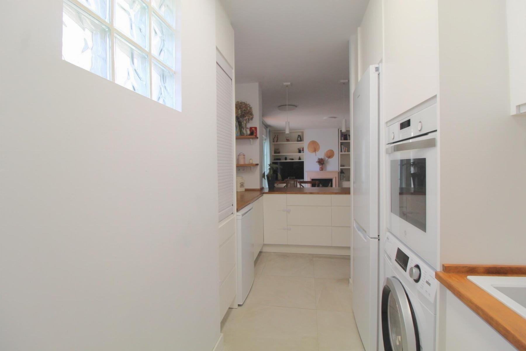 3 Bed, 2 Bath, ApartmentFor Sale, Torrevieja, Alicante