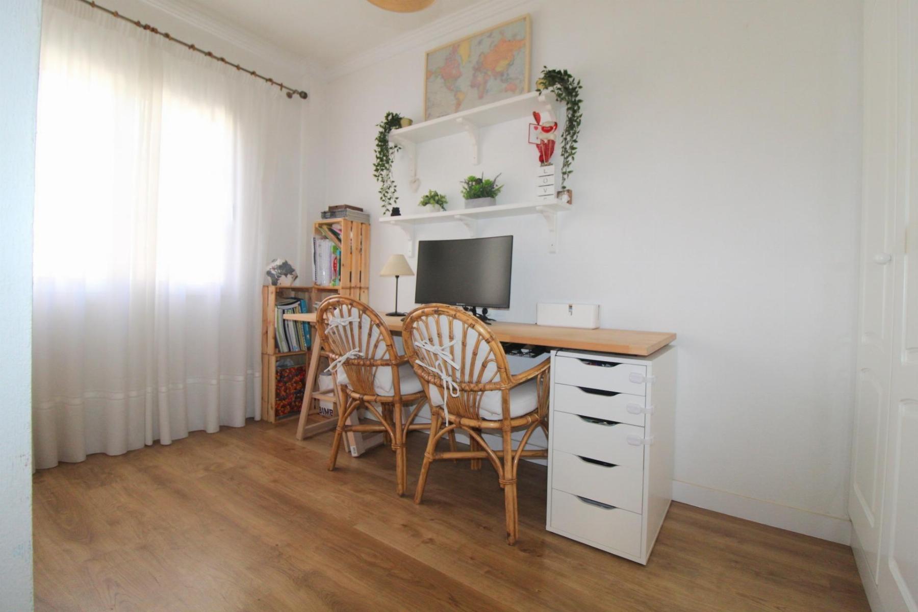 3 Bed, 2 Bath, ApartmentFor Sale, Torrevieja, Alicante
