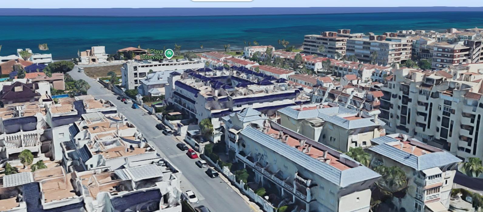 3 Bed, 2 Bath, ApartmentFor Sale, Torrevieja, Alicante