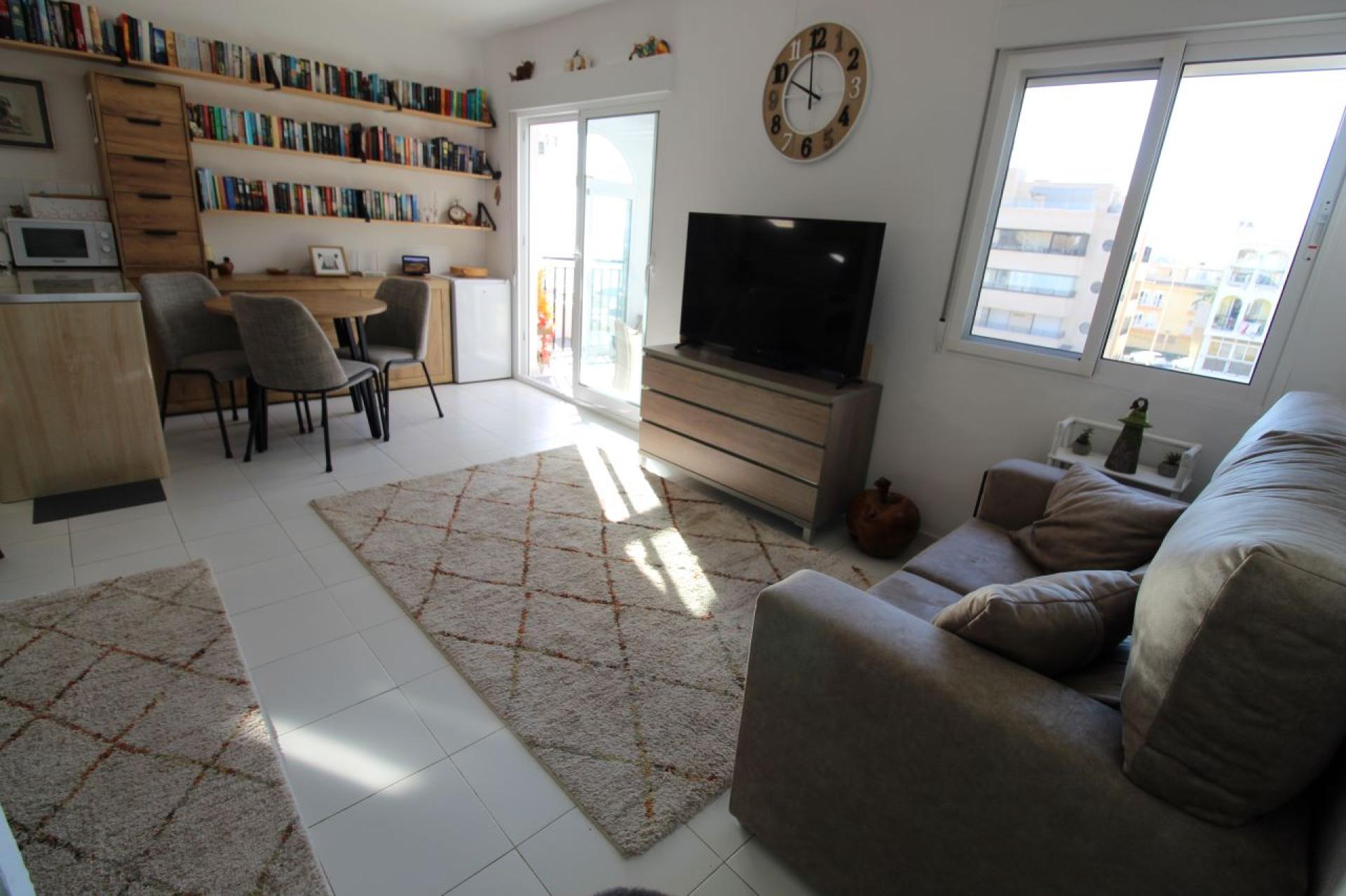 1 Bed, 1 Bath, ApartmentFor Sale, Torrevieja, Alicante