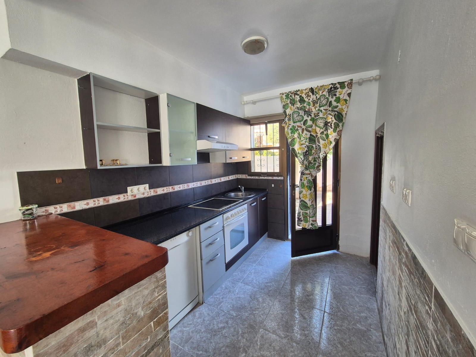 3 Bed, 2 Bath, HouseFor Sale, Torrevieja, Alicante