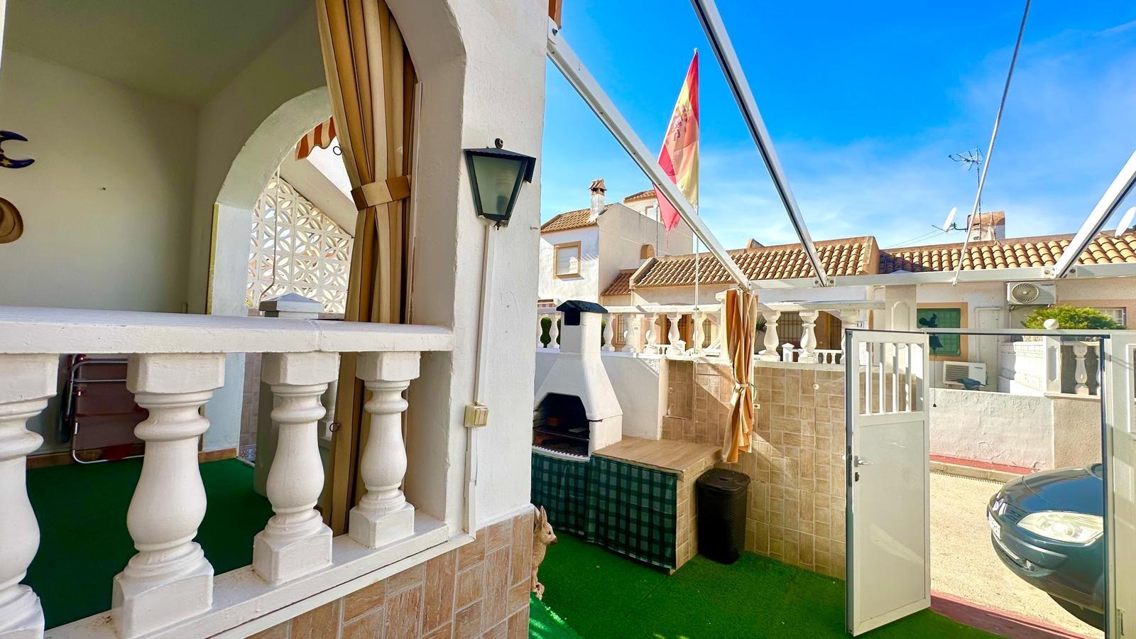 2 Bed, 1 Bath, HouseFor Sale, Torrevieja, Alicante