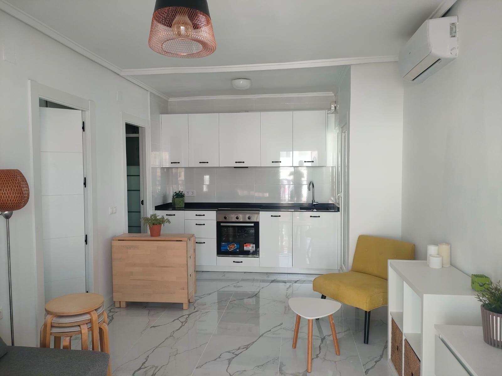 1 Bed, 1 Bath, HouseFor Sale, Torrevieja, Alicante