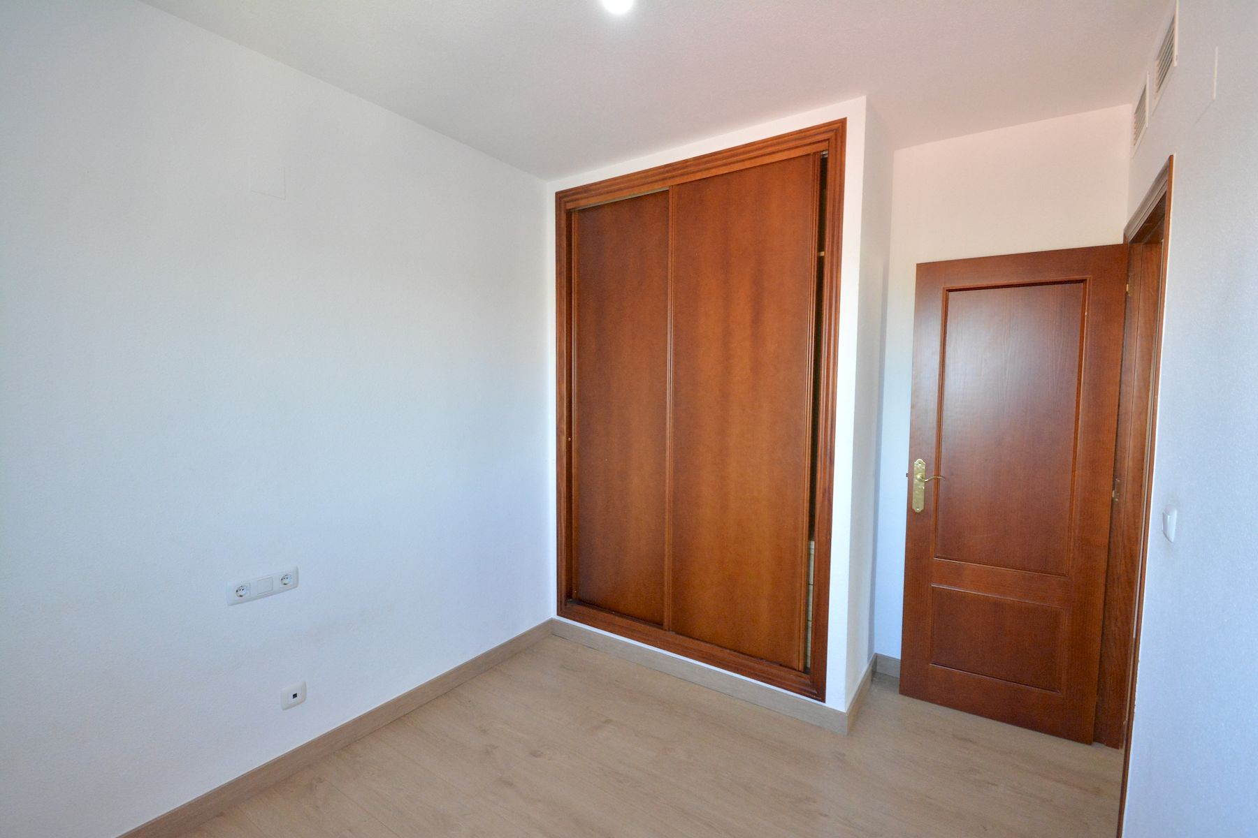 3 Bed, 2 Bath, ApartmentFor Sale, Guardamar Del Segura, Alicante