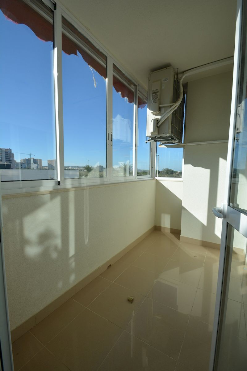 3 Bed, 2 Bath, ApartmentFor Sale, Guardamar Del Segura, Alicante