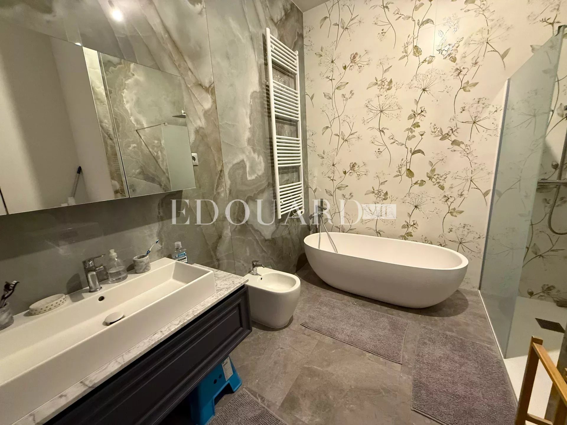 2 Bed, 1 Bath, ApartmentFor Sale, Menton, Alpes-Maritimes