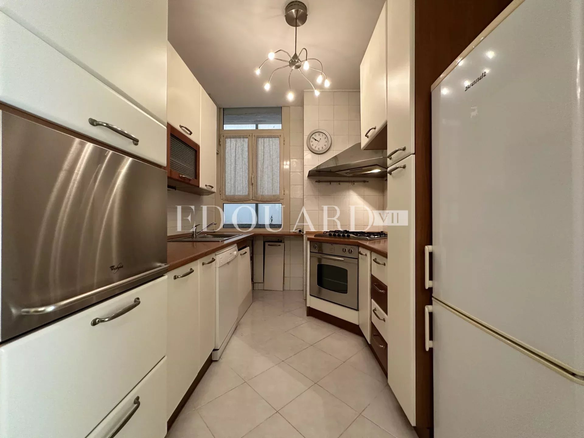 3 Bed, 1 Bath, ApartmentFor Sale, Menton, Alpes-Maritimes