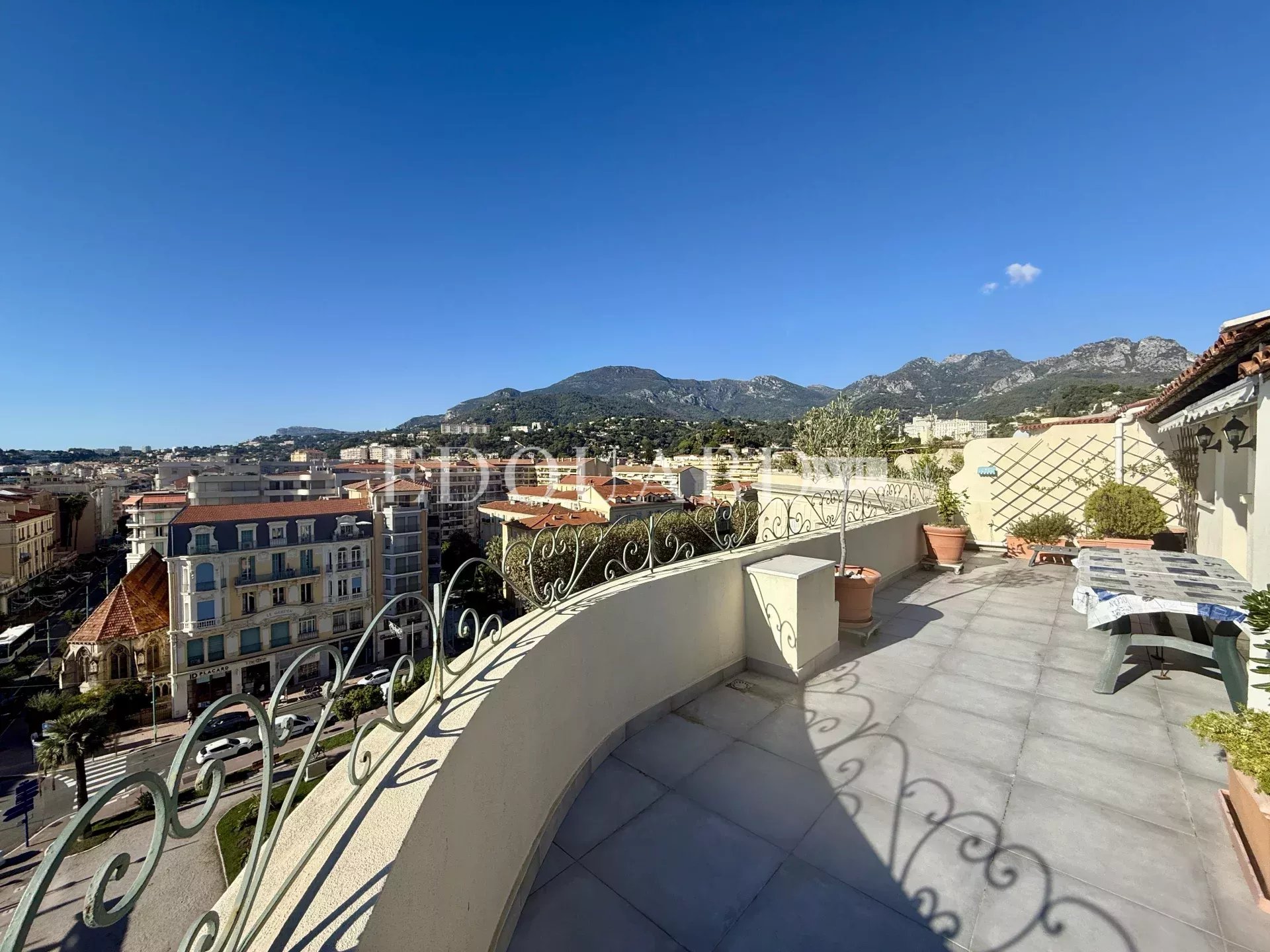 2 Bed, 1 Bath, ApartmentFor Sale, Menton, Alpes-Maritimes